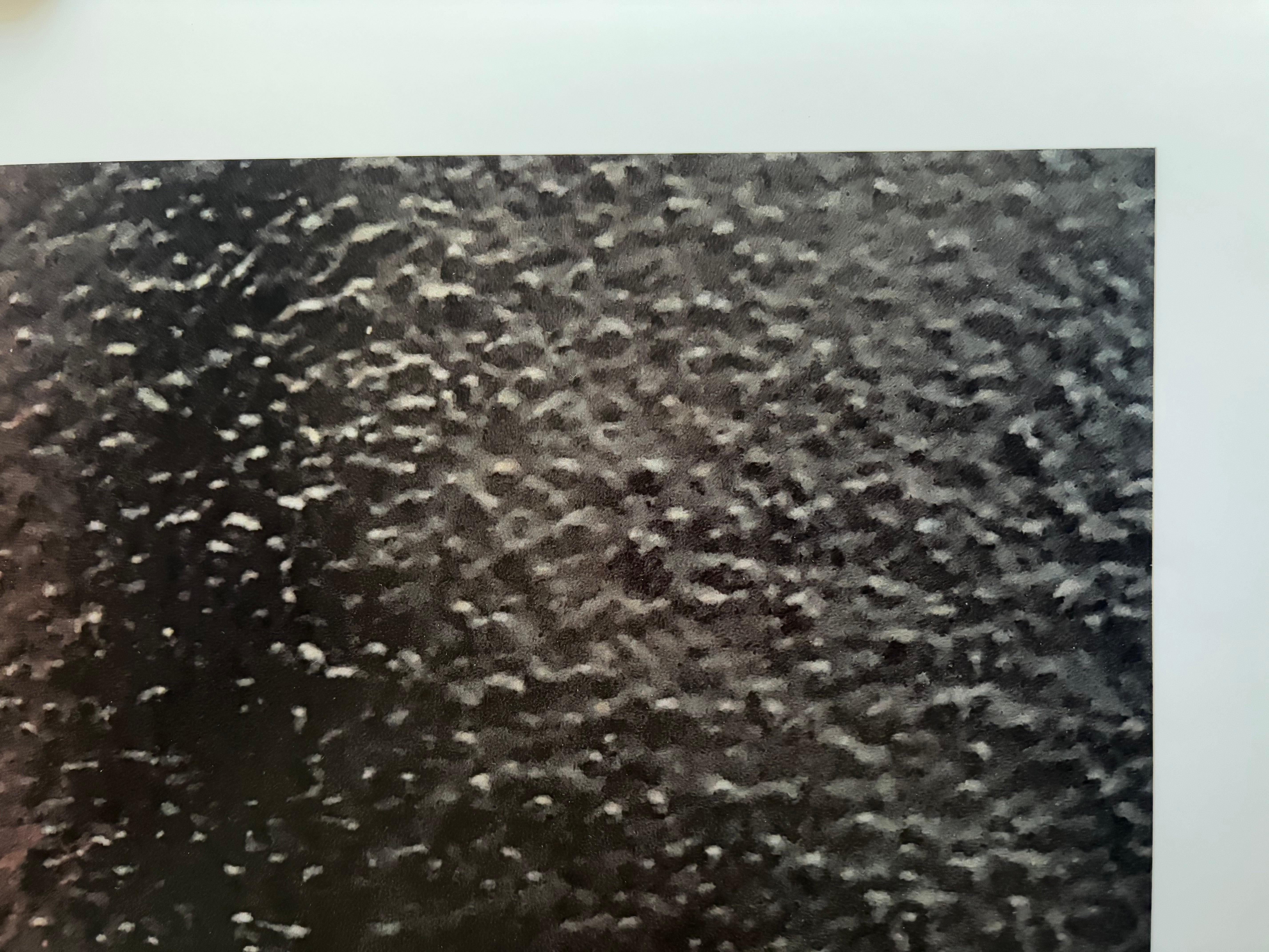Cuadro realizado ocasionalmente, me recordó a Mark Rothko, limitado a 5, firmado. Me lo imagino en una pared blanca con un marco maravilloso.