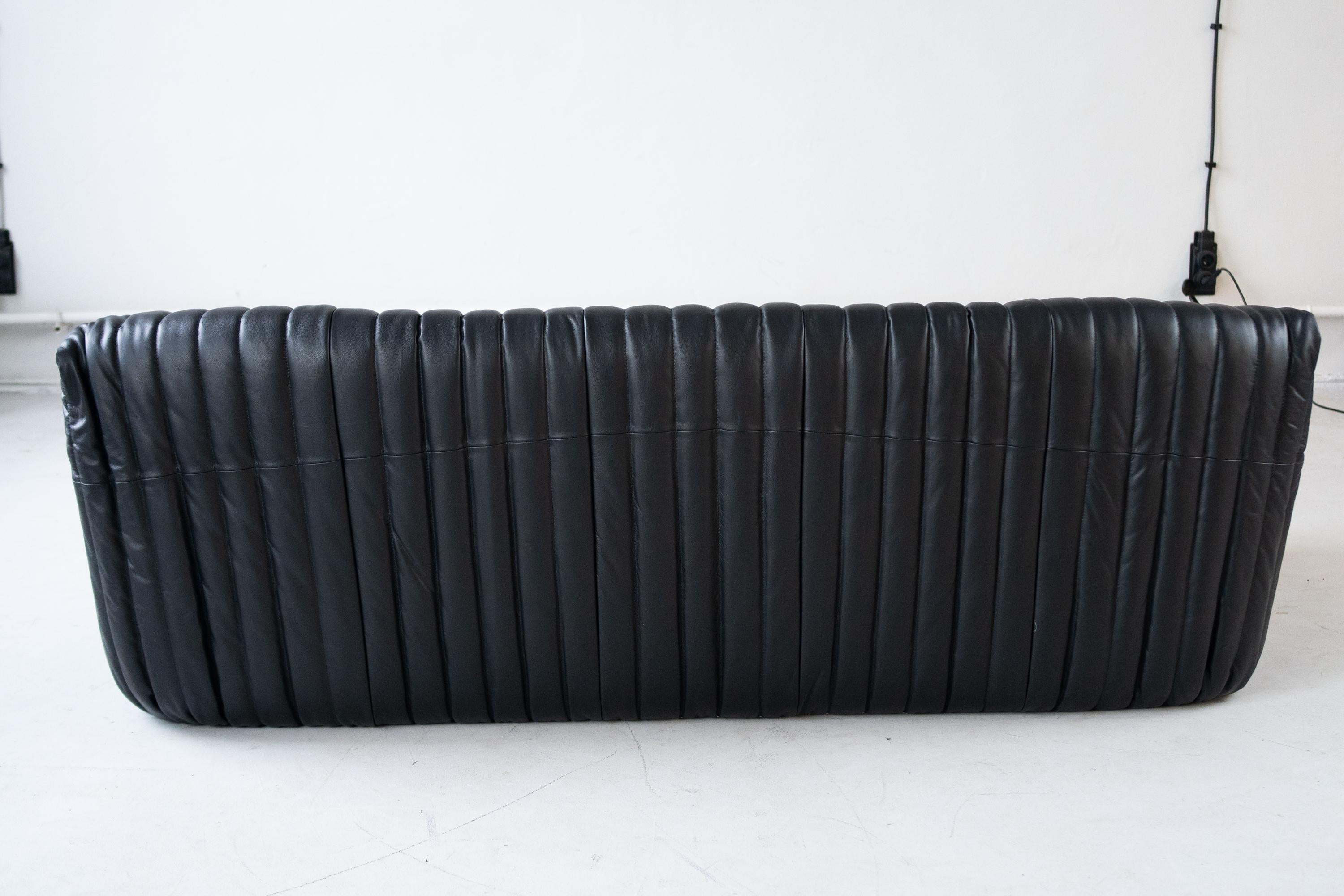  Sandra sofa  designed by Annie Hiéronimus for Cinna  In Good Condition For Sale In Porto, PT