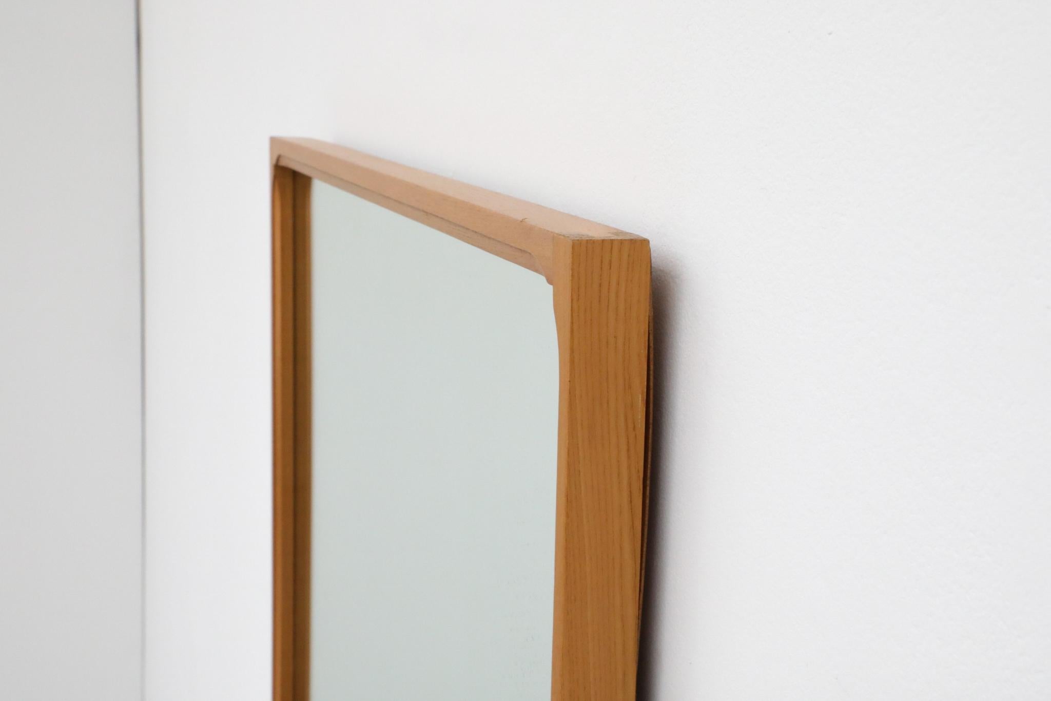 20th Century Sandrelli & Bertuccelli Large Mid-Century Rectangular Beech Wood Framed Mirror For Sale