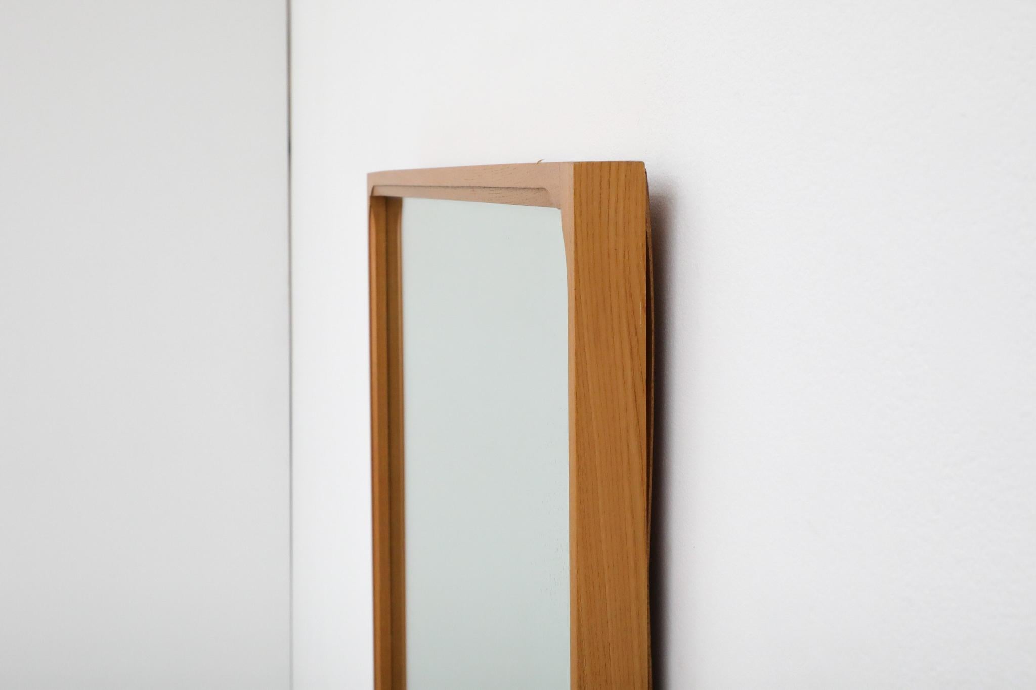 Sandrelli & Bertuccelli Large Mid-Century Rectangular Beech Wood Framed Mirror For Sale 1