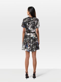 Sandro Abstraktes Muster Ausgestelltes Minikleid Größe S