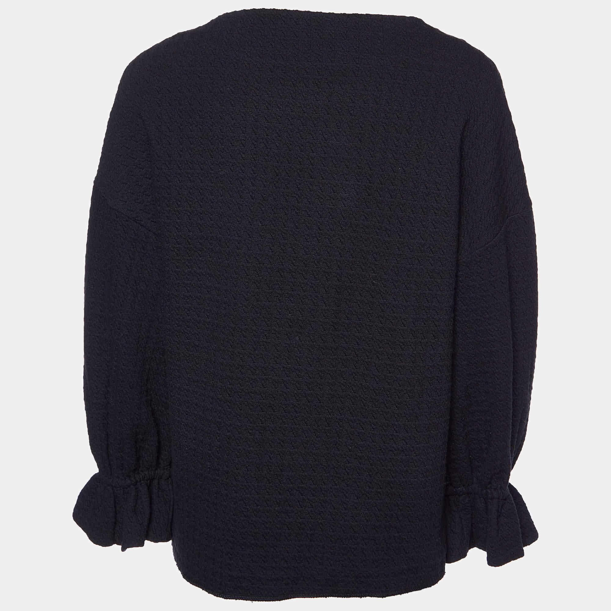 Questo top griffato offre stile e comfort. Realizzati su misura utilizzando le migliori stoffe  la creazione è stata resa immensamente dettagliata. Abbinalo a un paio di jeans e a delle scarpe basse.