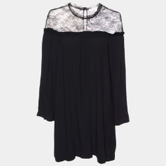 Sandro Schwarzes Shiftkleid aus Krepp mit Spitzenbesatz L