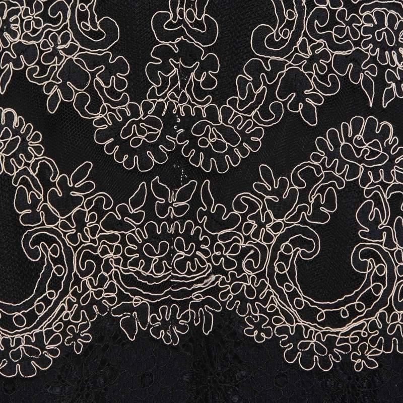 Sandro Black Lace Embroidered Midi Skirt S In Good Condition For Sale In Dubai, Al Qouz 2