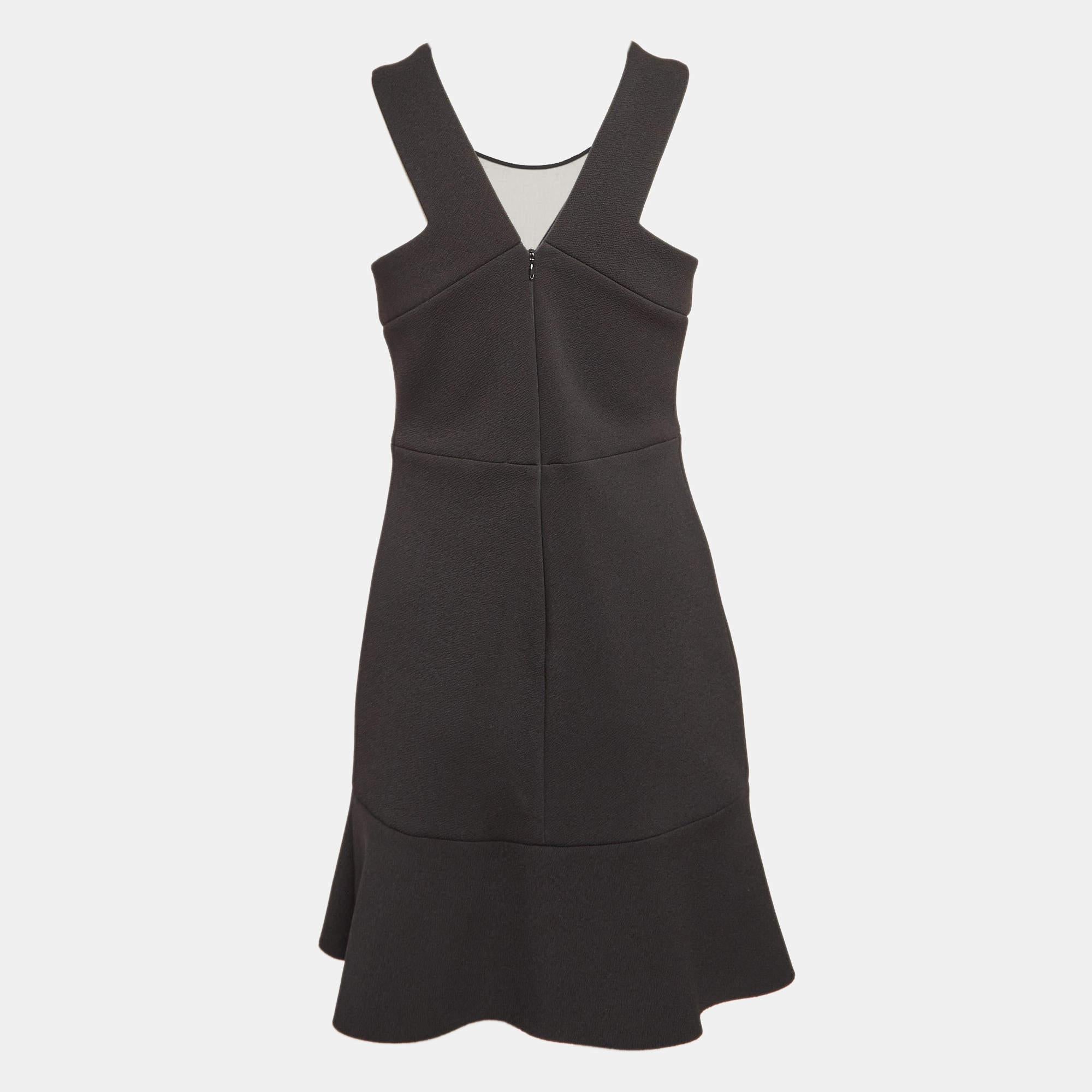 Experience the joy of expert tailoring with this designer dress for women. Meticulously made it offers a flawless fit and luxe details ensuring unmatched comfort. This beautiful creation will elevate your style effortlessly.