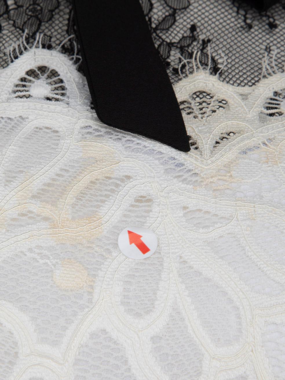 Sandro Schwarz-Weißes Kleid mit Spitzenbesatz Größe S im Angebot 1