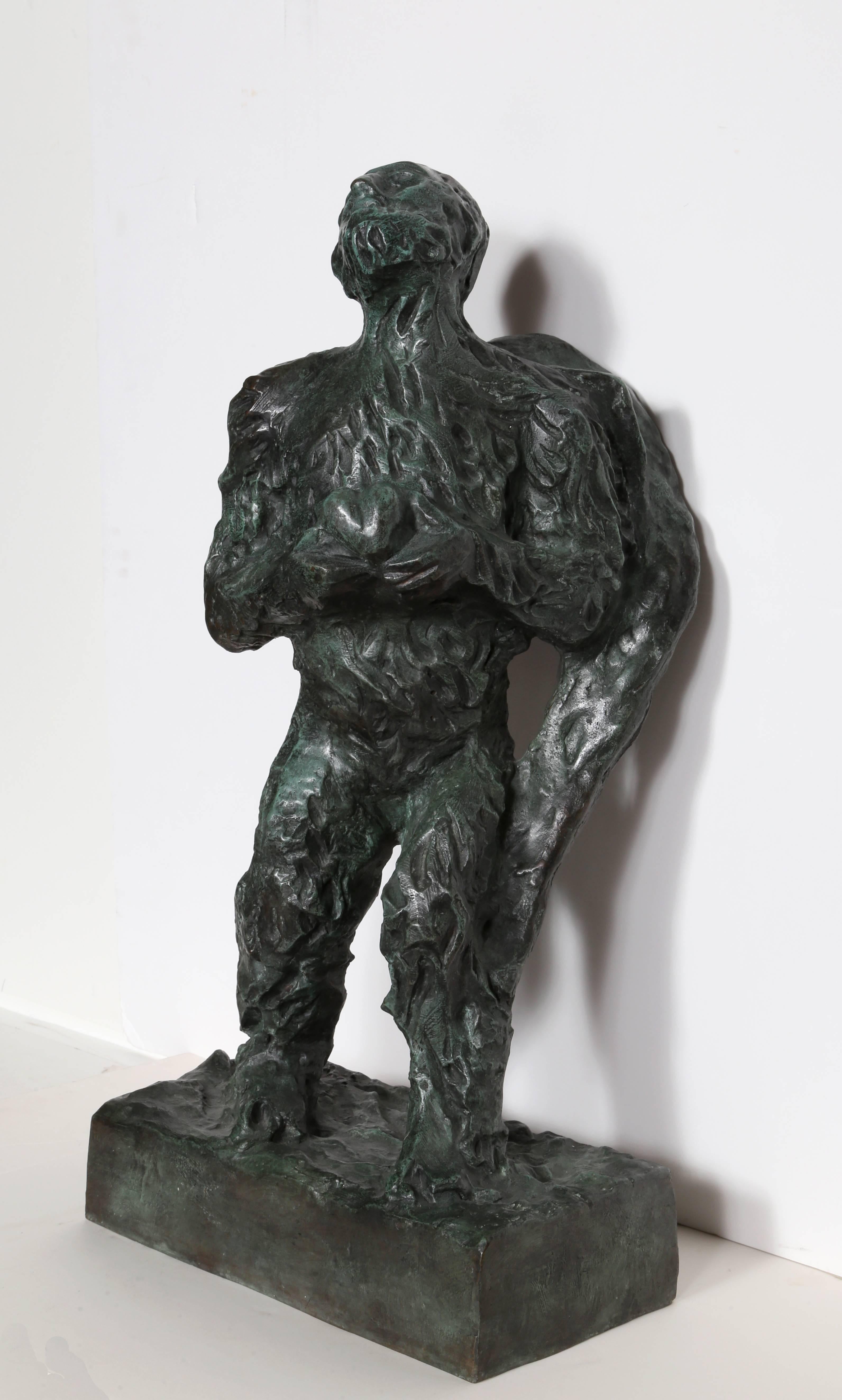 Angelo con cuore, scultura in bronzo di Sandro Chia in vendita 5
