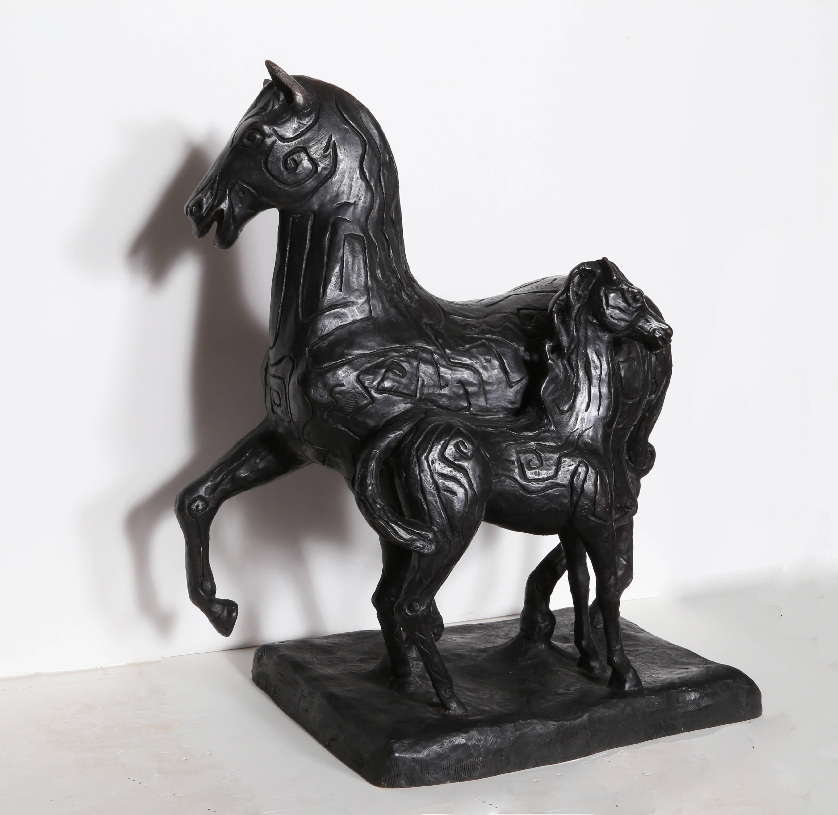 Künstler: Sandro Chia (Italiener, geb. 1946)
Titel: Il Palio di Siena
Jahr: ca. 1980
Auflage: 4/6
Medium: Bronze, Signatur und Nummerierung eingraviert
Größe: 25  x 23.5  x 11 in. (63.5  x 59.69  x 27,94 cm)
Größe der Basis: 2 x 19 x 11 Zoll