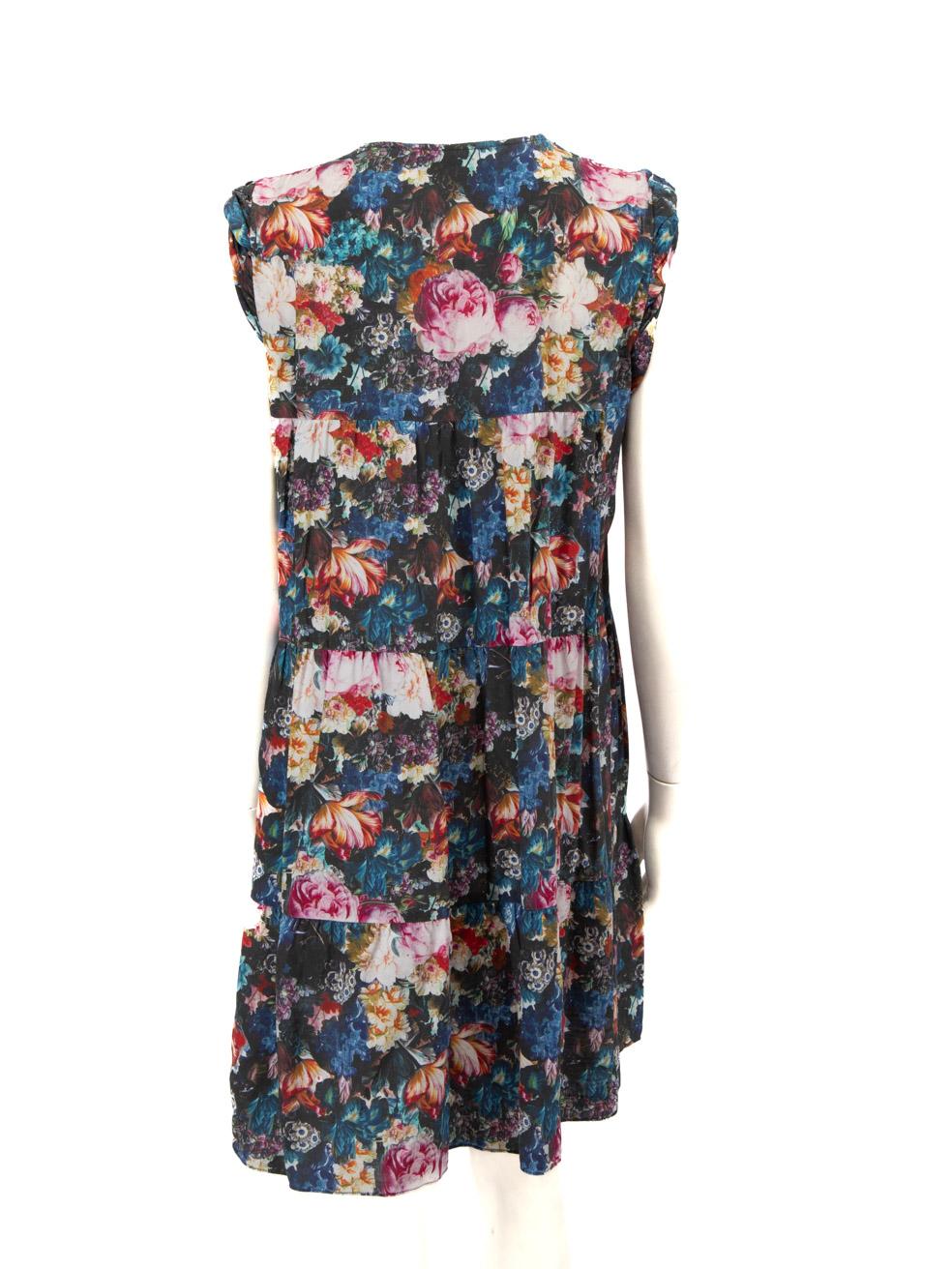 Gris Sandro Mini-robe à volants en soie à fleurs, taille L en vente