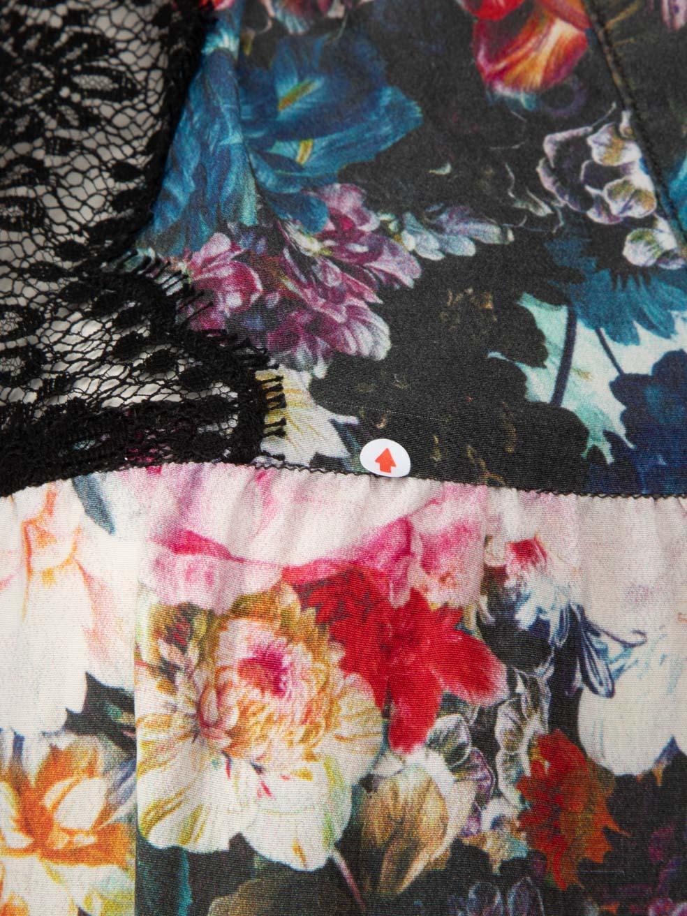 Sandro Mini-robe à volants en soie à fleurs, taille L en vente 2