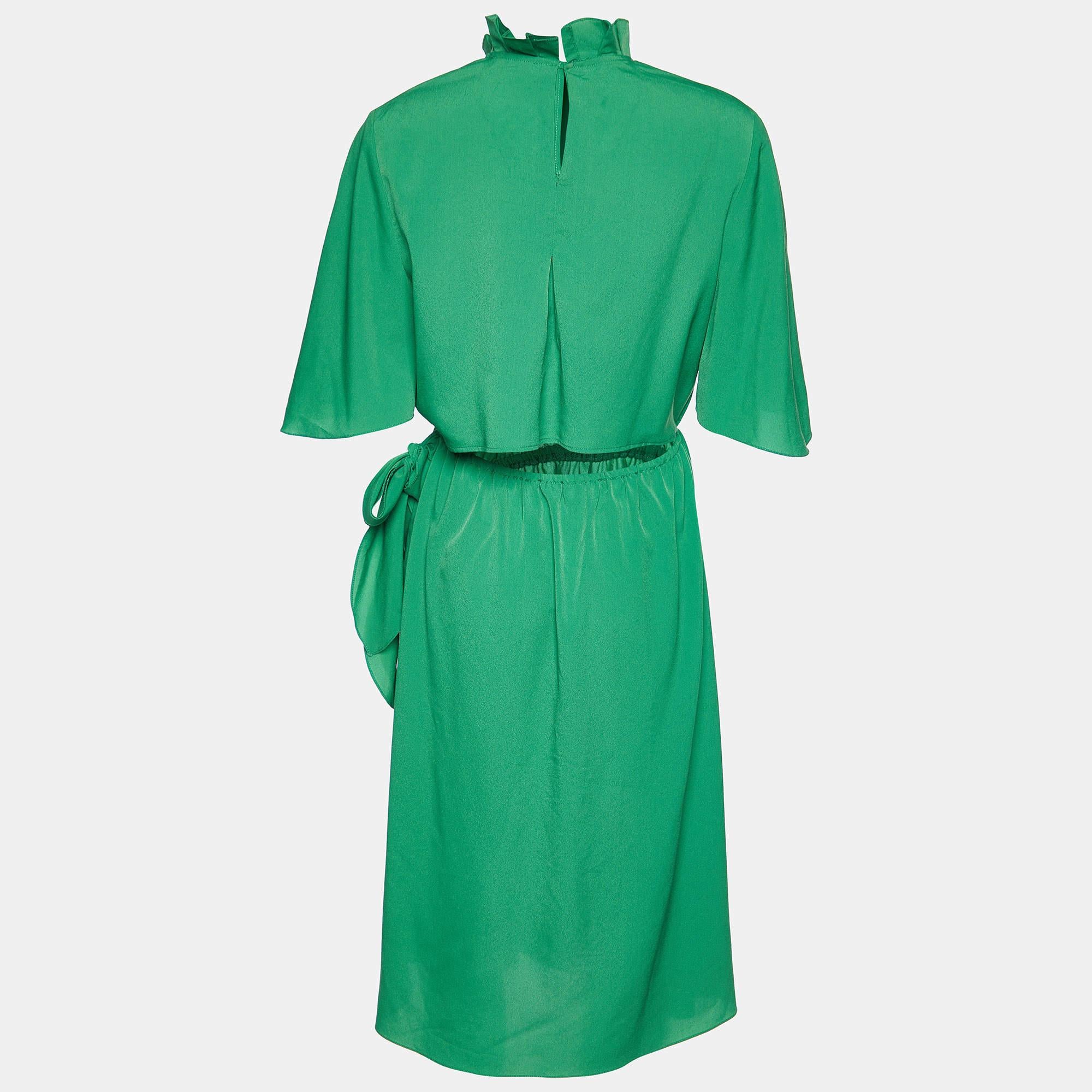 Elevate your everyday elegance with this gorgeous dress. Impeccably tailored for a great fit it offers exceptional comfort with premium materials. Versatile and timeless this dress effortlessly adapts to any occasion ensuring you always look and