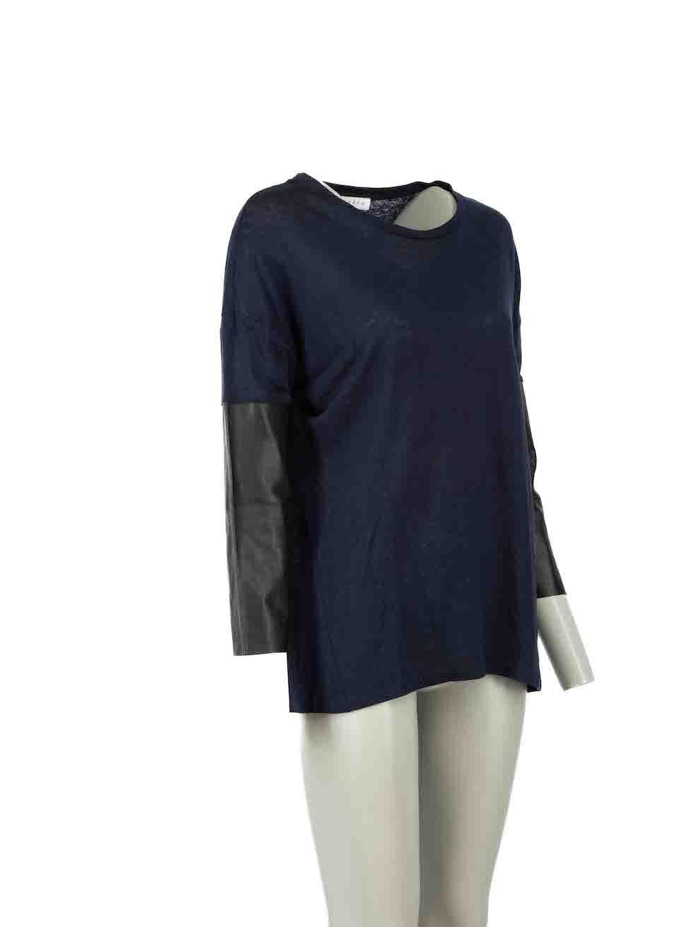 CONDITION is Very good. Hardly any visible wear to jumper is evident on this used Sandro designer resale item.
 
Details
Navy
Linen
Mid sleeves jumper
Round neckline
Slightly sheer 
Stretchy and knitted 
Black leather panel on sleeves
 
Made in