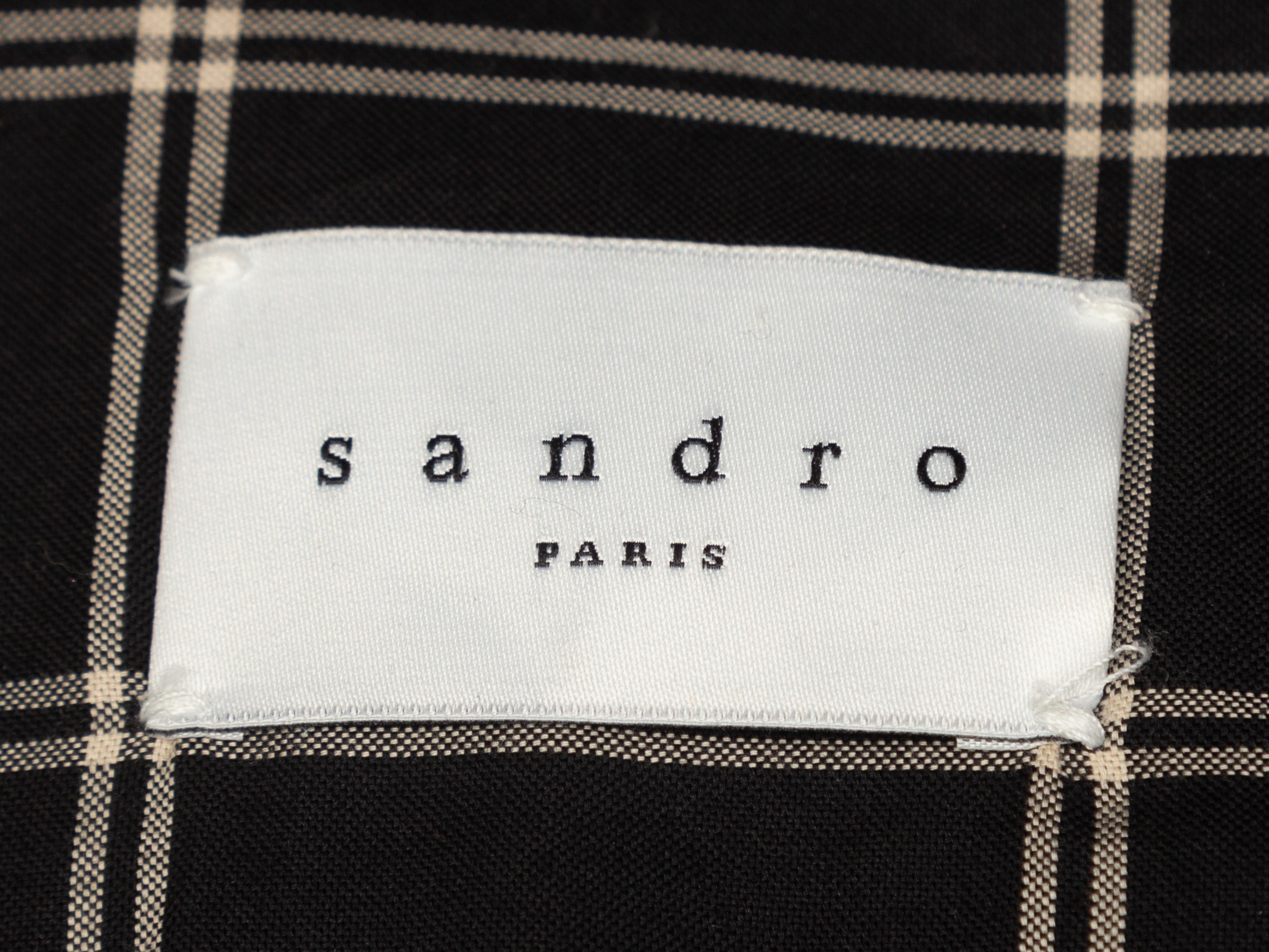 Sandro, langer Trenchcoat in Marineblau im Zustand „Gut“ in New York, NY