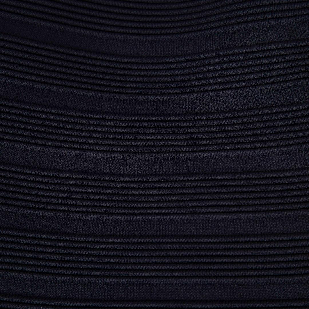 Noir Sandro, mini-robe stretch côtelée bleu marine, taille M en vente