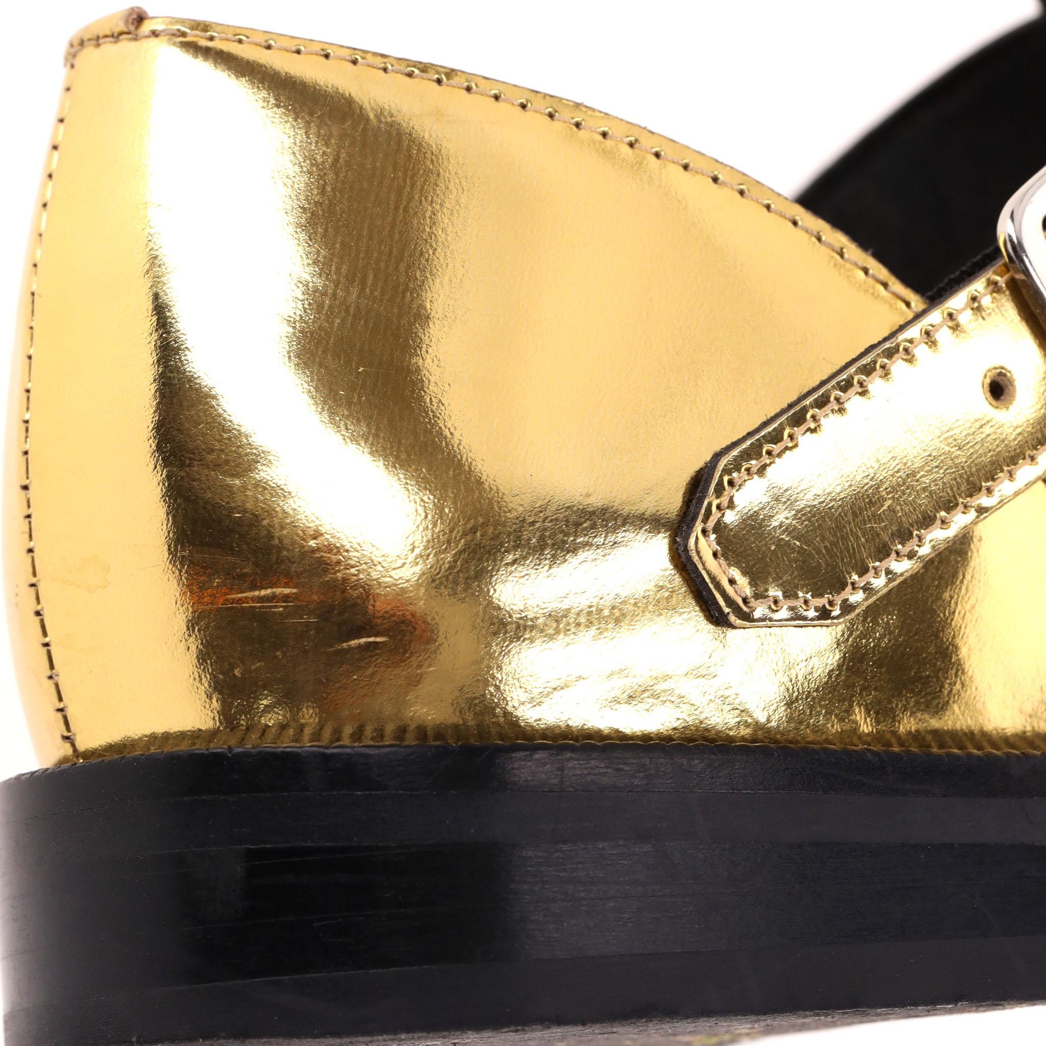 Sandro Olyma Käfig-Sandalen aus Leder mit Nieten im Angebot 4