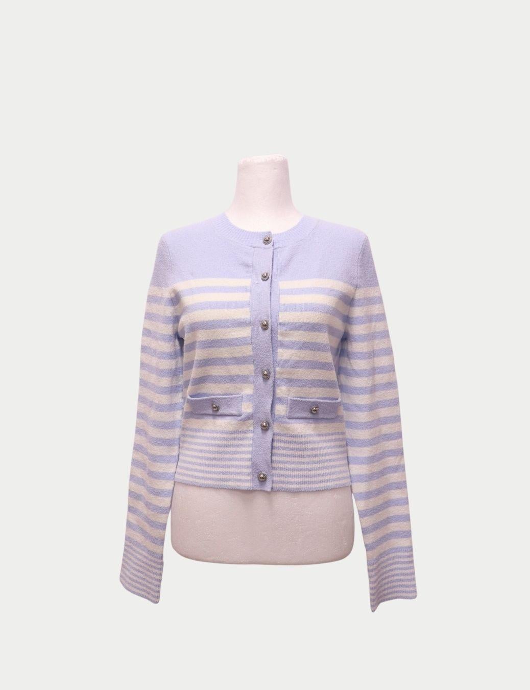 Sandro Paris Cardigan en laine rayée bleu et crème - EU 38 Neuf - En vente à Amman, JO