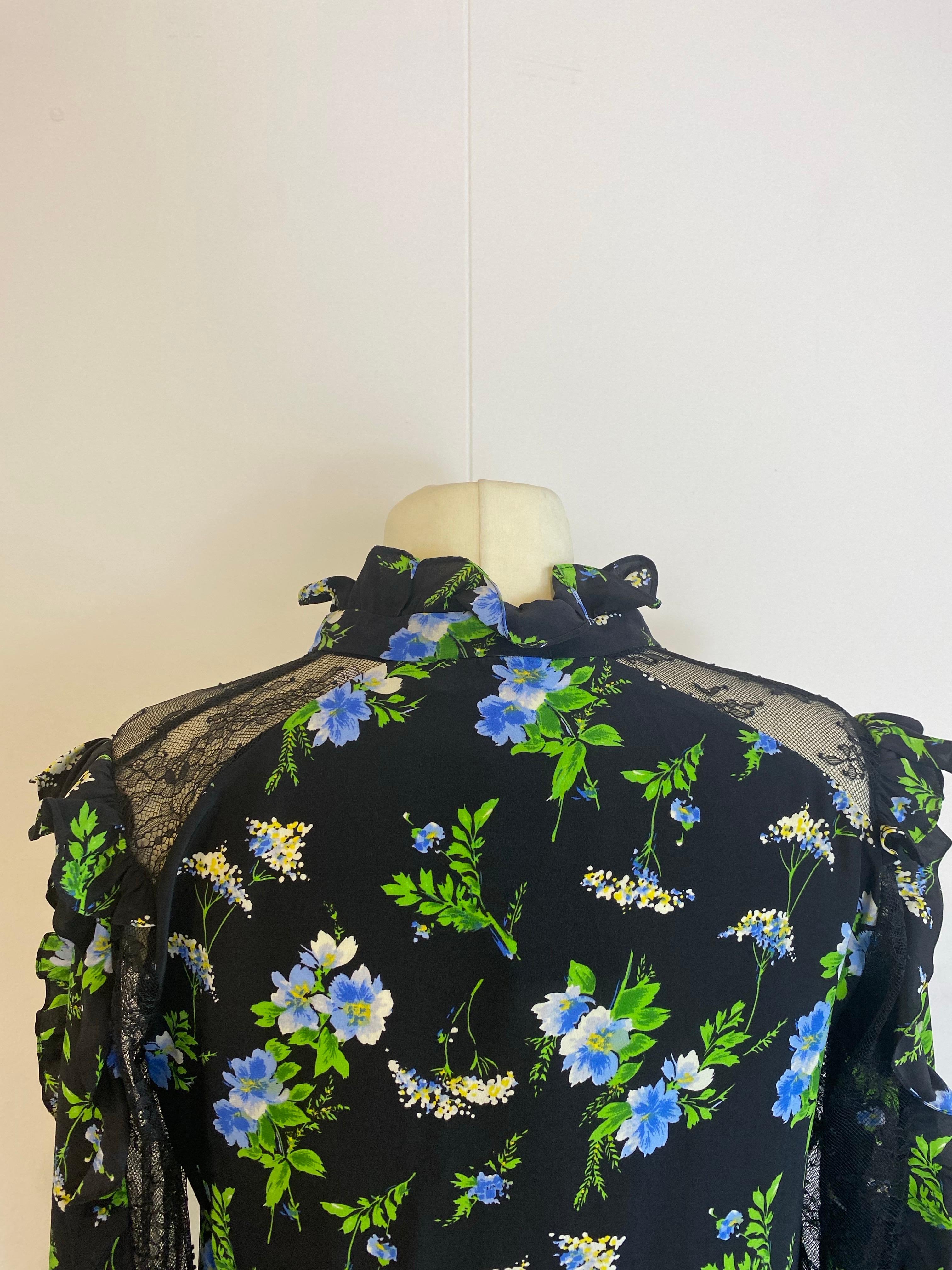 Sandro Paris Kleid mit Blumendetails. im Angebot 1