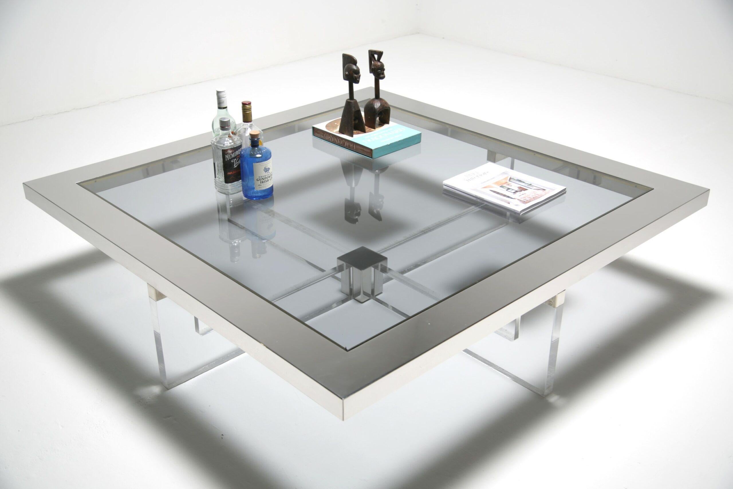 Sandro Petti Mesa de centro italiana de mediados de siglo de lucita, acero, latón y cristal Moderno de mediados de siglo en venta