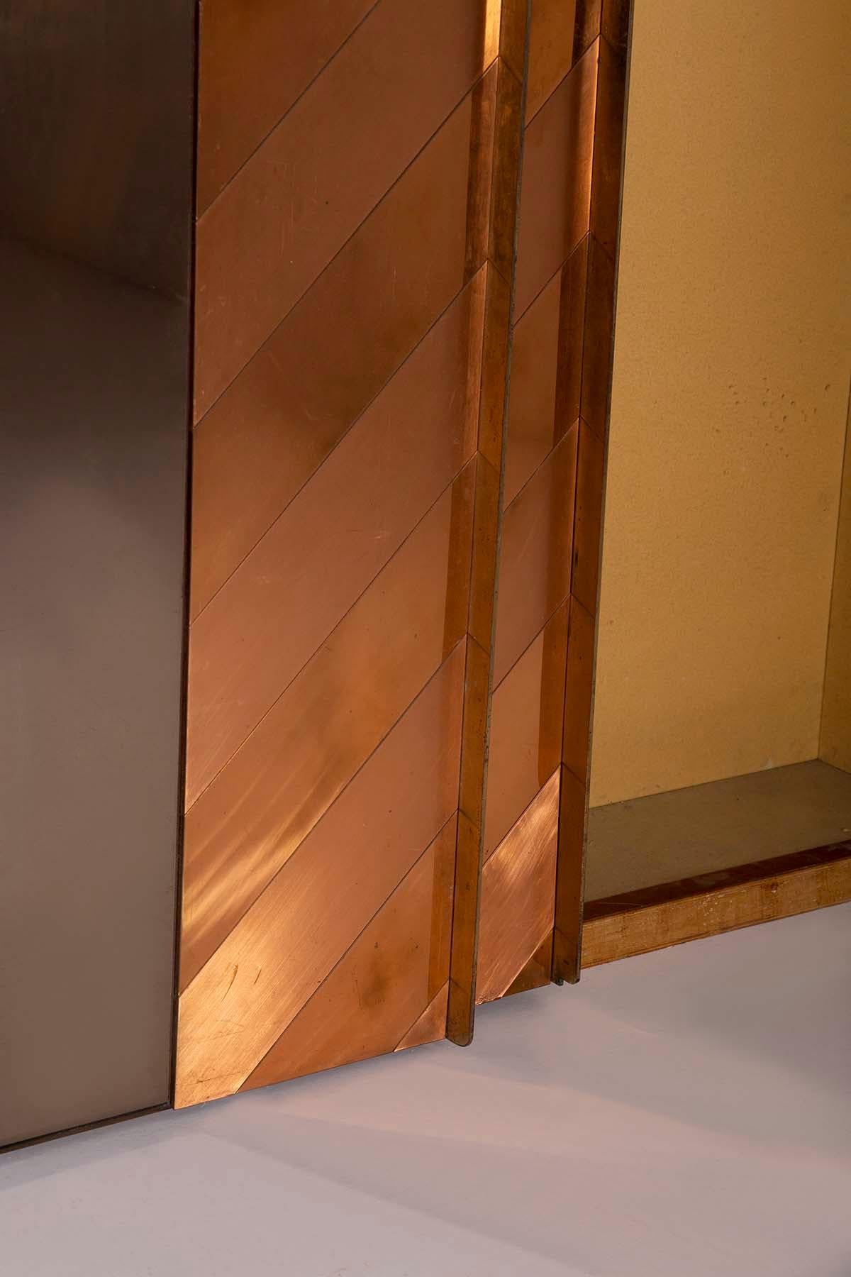 Brass Sandro Petti Rare Entrance Furniture in brass and copper For Sale