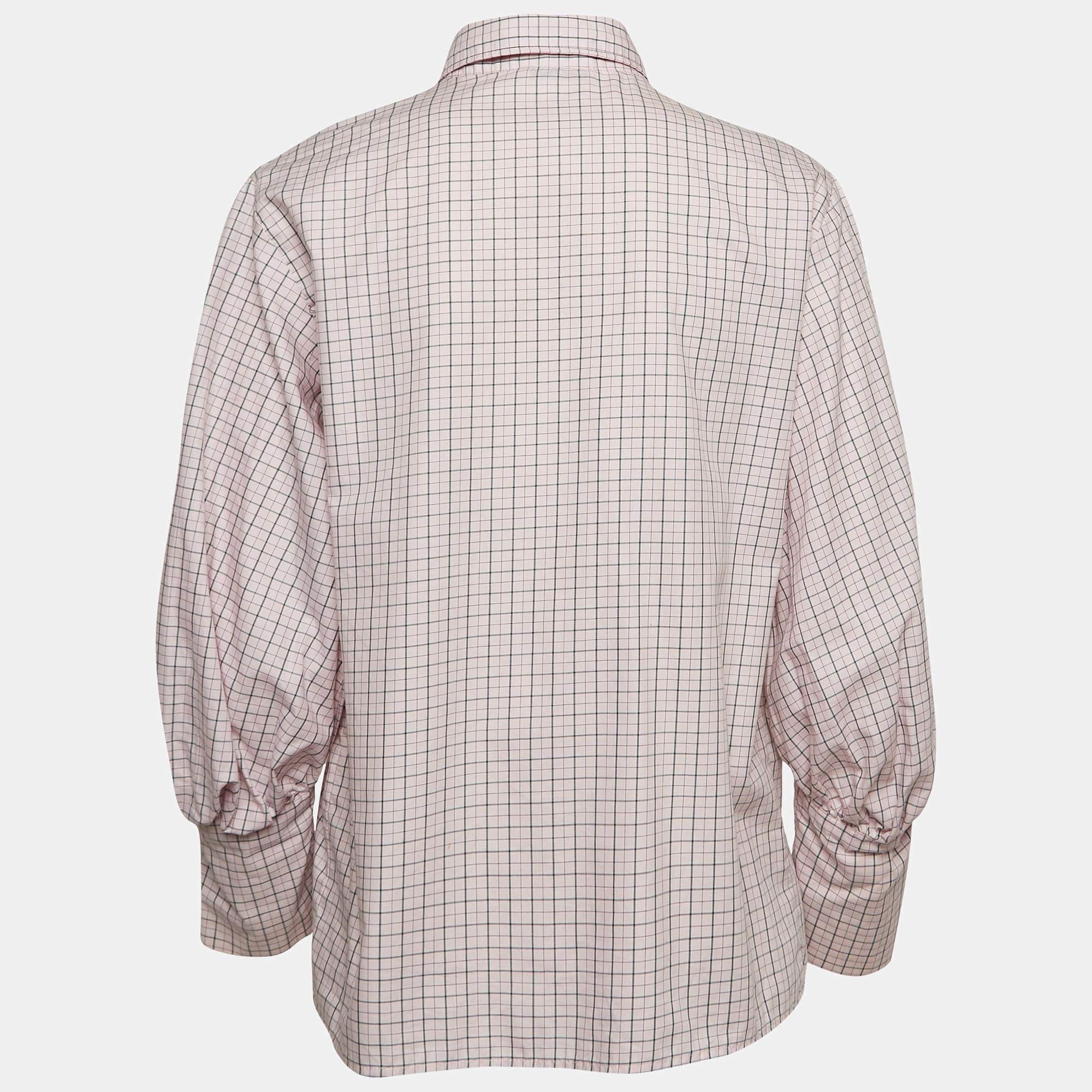 Shirts are an indispensable part of a wardrobe so this brand brings you a creation that is both versatile and stylish. It has been tailored from quality material in a versatile shade. The shirt is detailed with signature elements and a comfortable