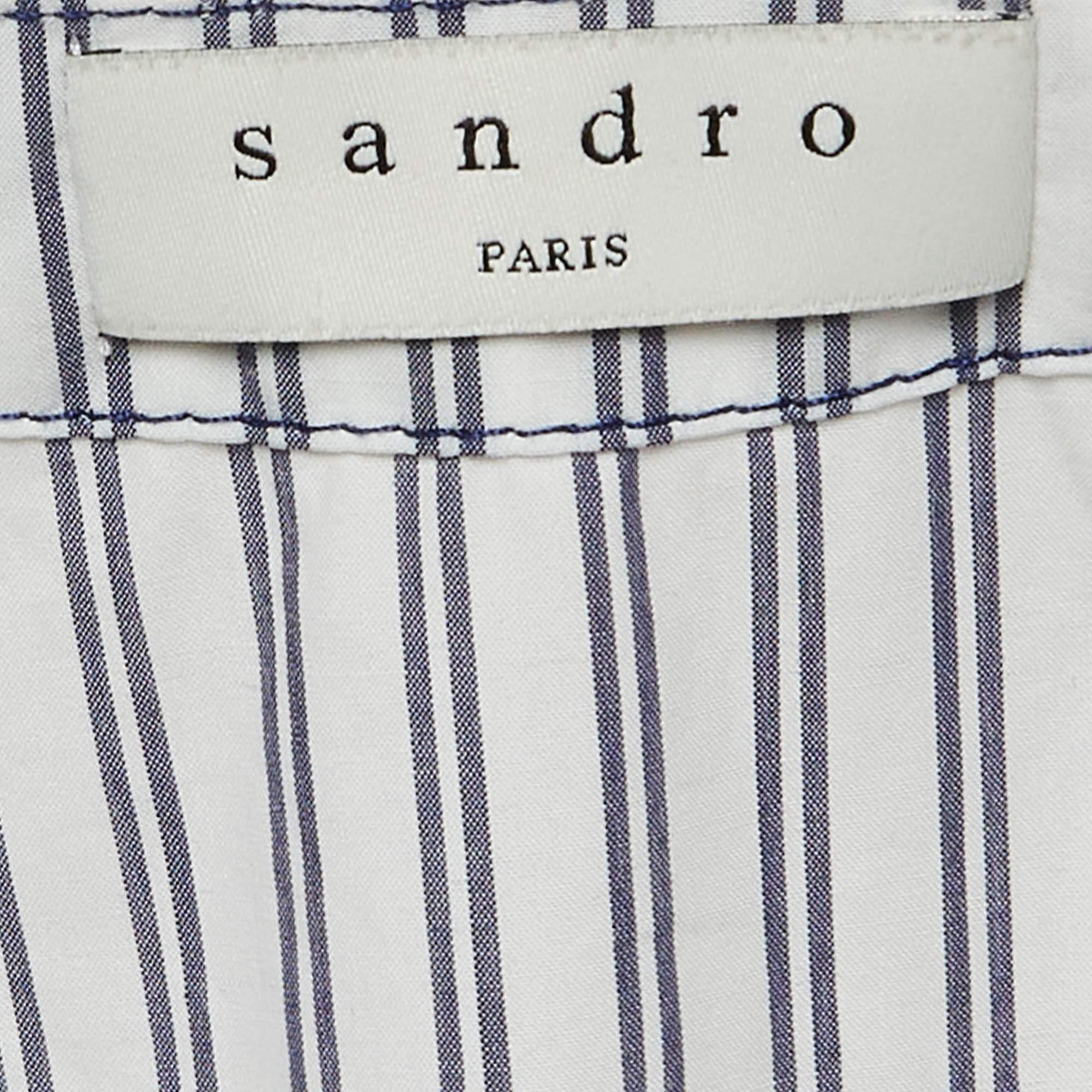 Sandro White Pinstripe V-Neck Top L In Good Condition For Sale In Dubai, Al Qouz 2