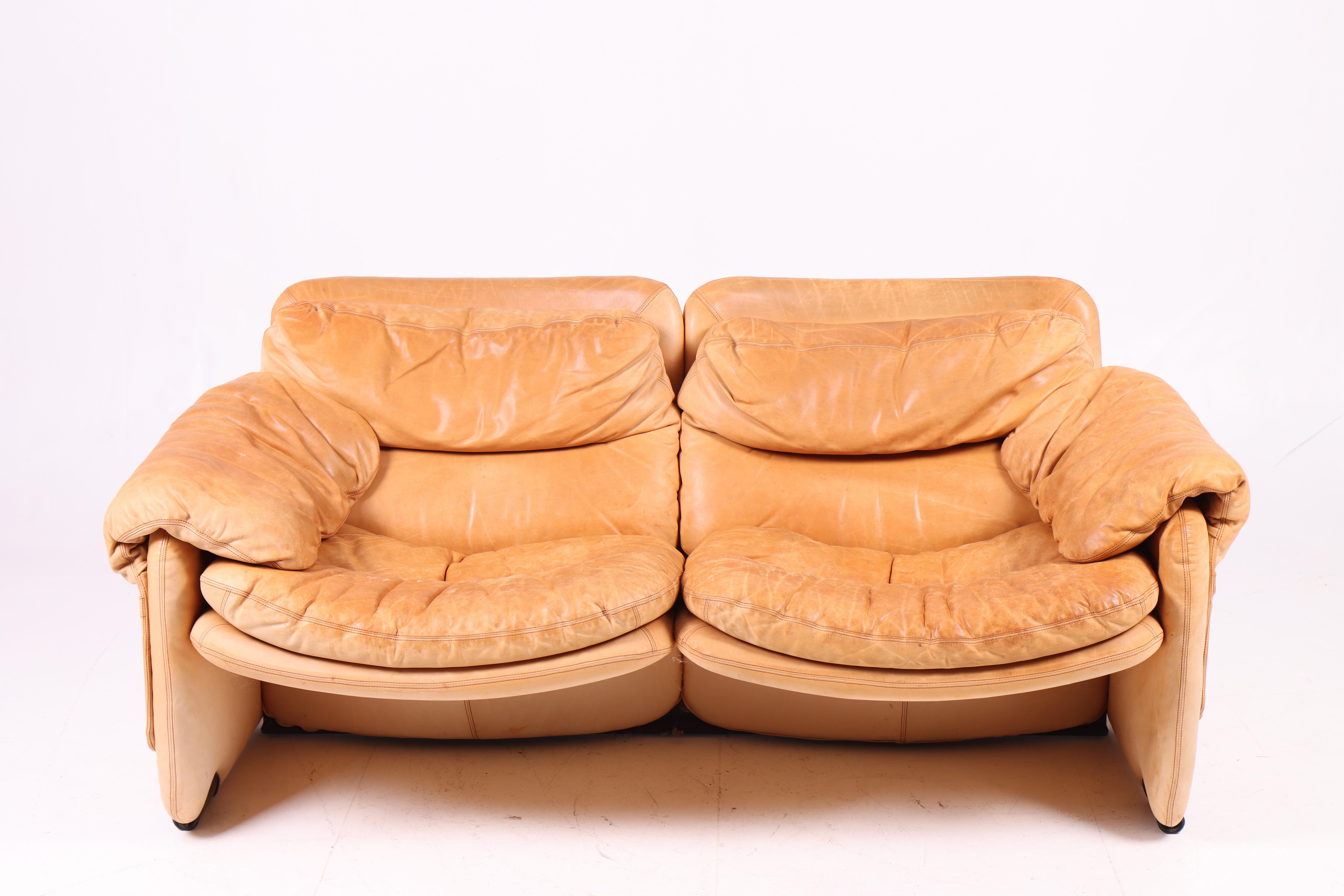 Great looking sofa in patinated leather. Designed by Ammannati & Vitelli and made by Brunati. The sofa been cleaned, waxed and is from a non-smoker home. Great original condition.