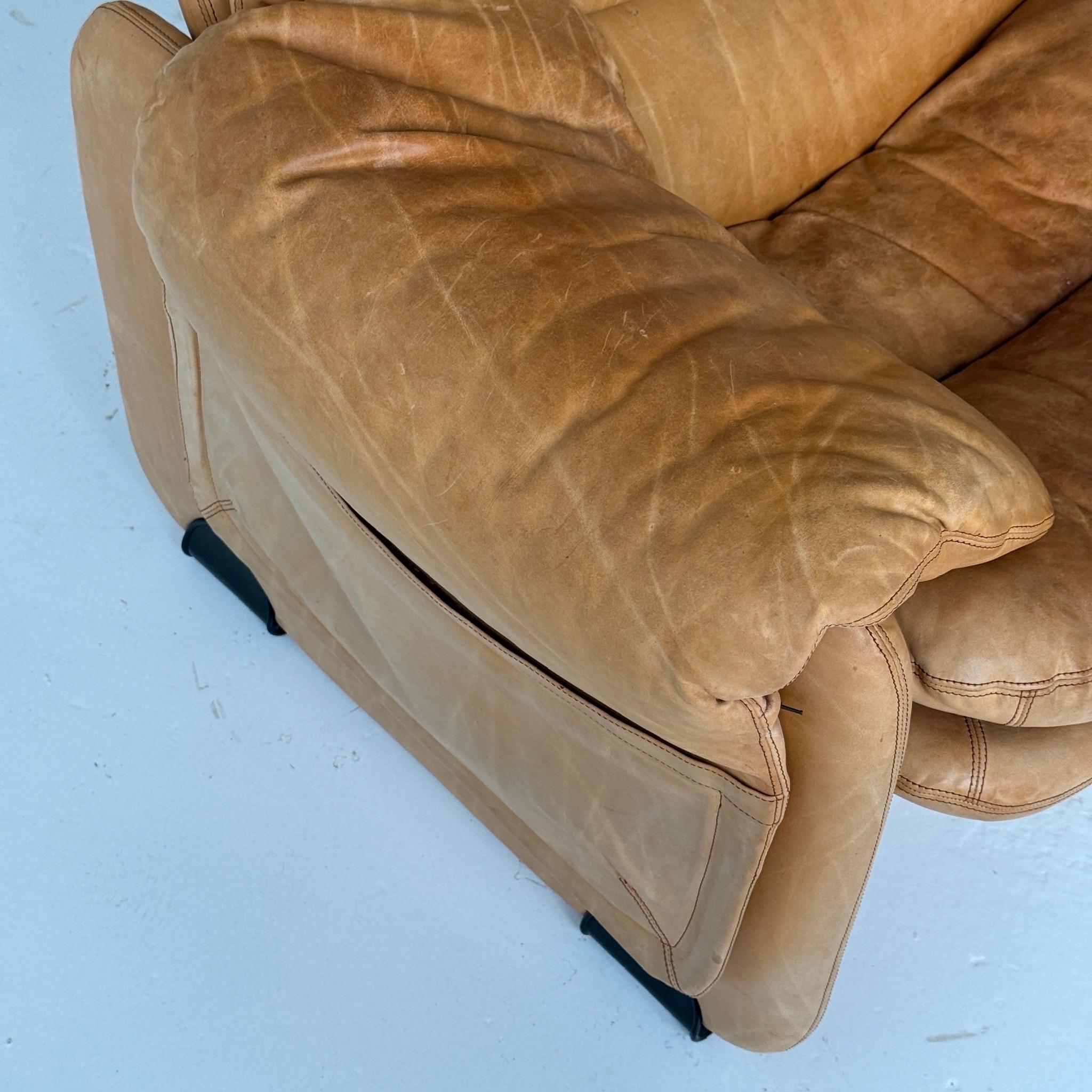 Late 20th Century Sandwich e Doppiosandwich Leather Settee by Titina Ammannati and Giampiero Vitel For Sale