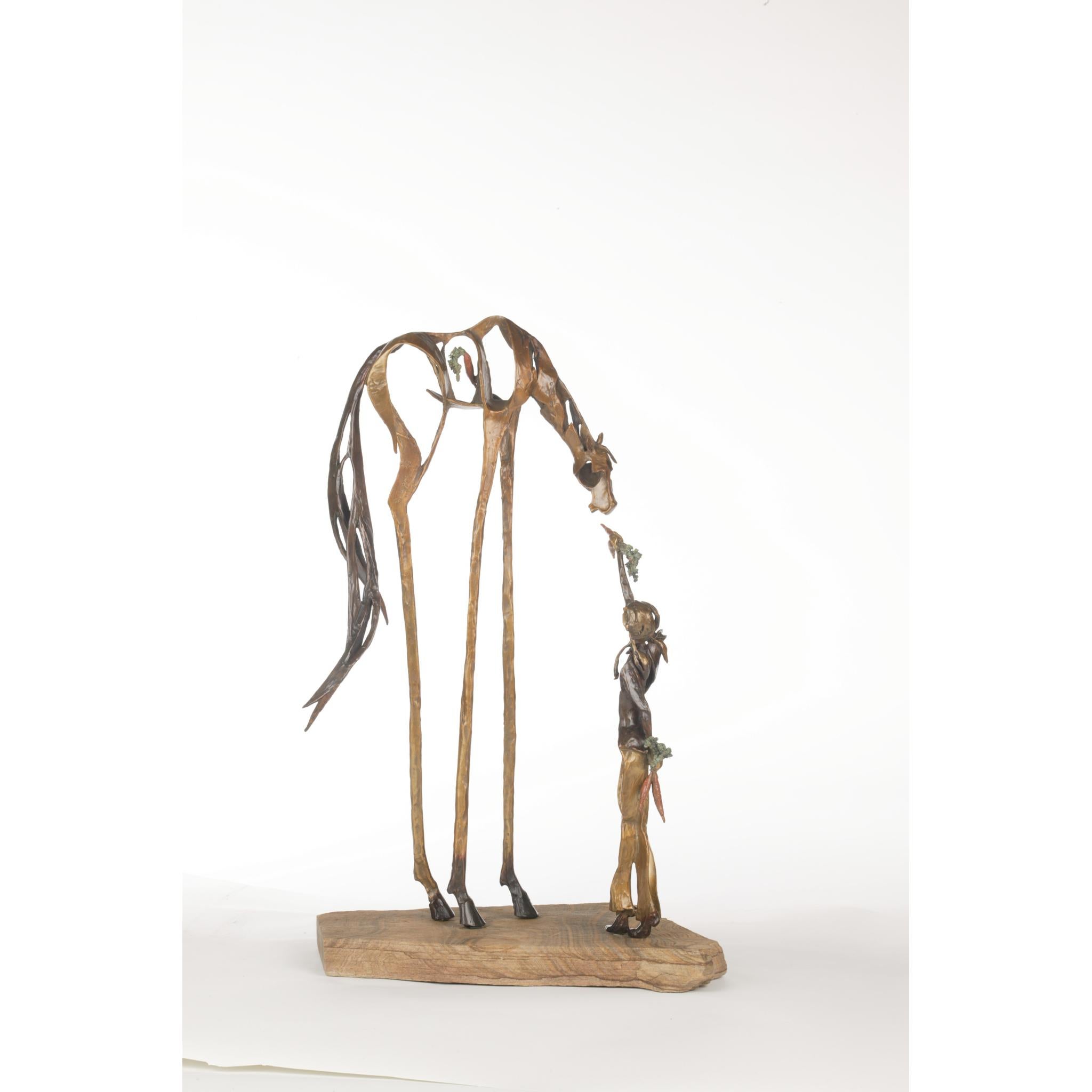 Sandy Graves Figurative Sculpture – 	 Möhren 18/35