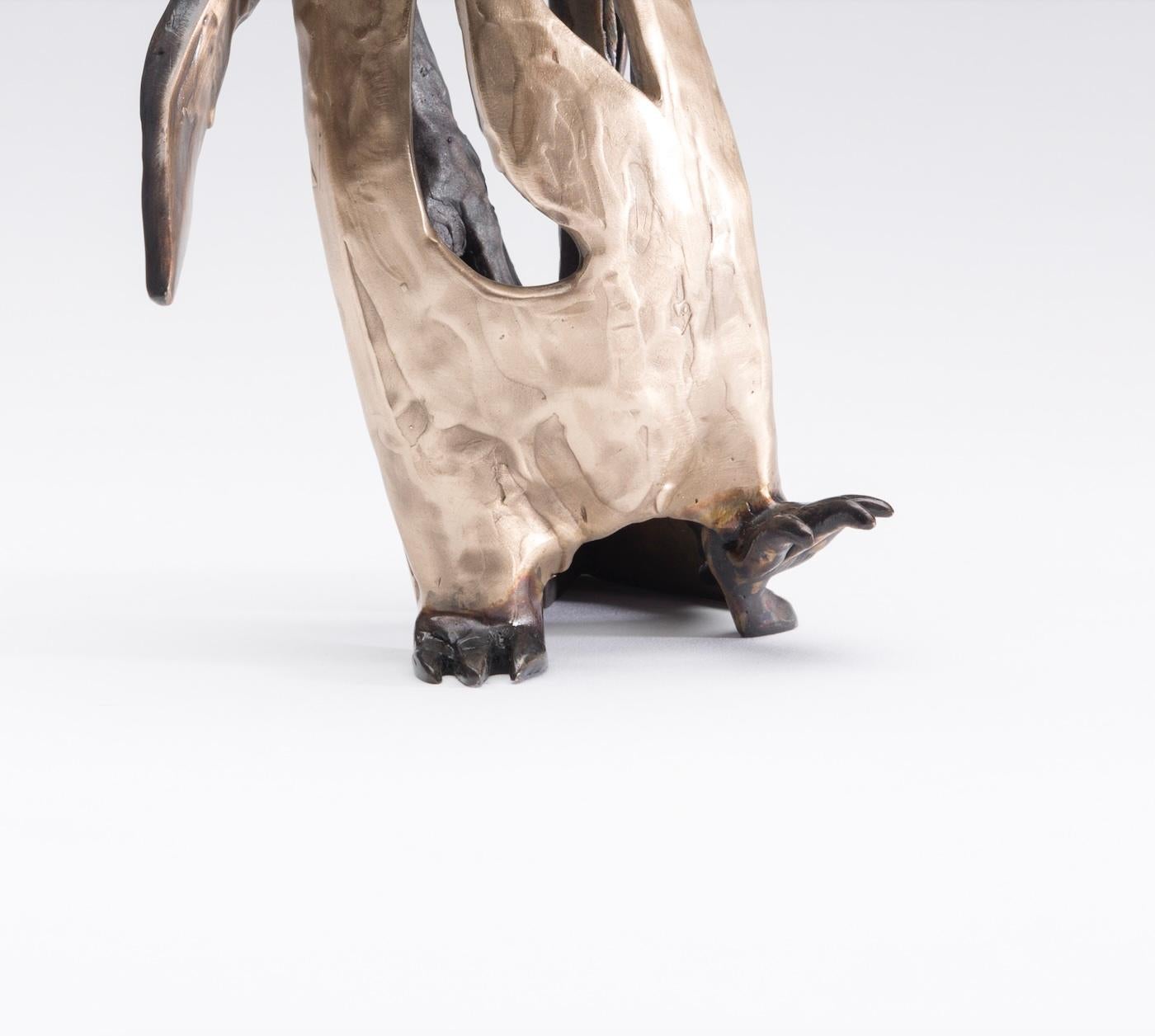El Becario 20/50 - Sculpture Contemporáneo de Sandy Graves