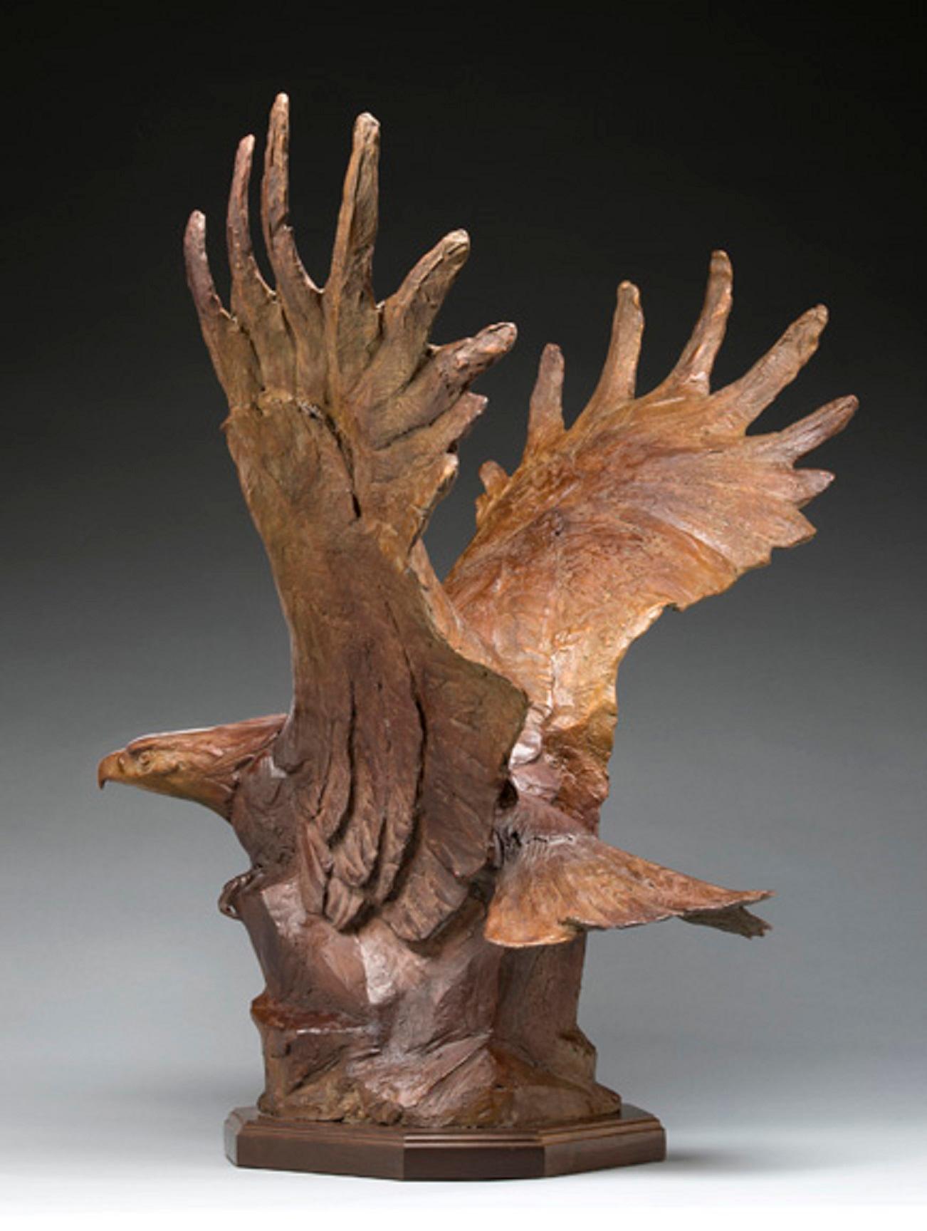 Rock of Liberty (aigle) - Réalisme Sculpture par Sandy Scott