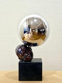 Timbuktu, Chrome balloon with sleeping head, by korean artist Sang-il Oh