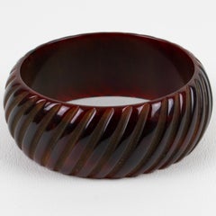 Sangria Bakelite Bracelet Bangle with Geometric Carving