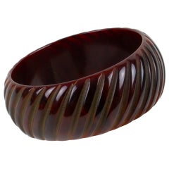 Sangria Bakelite Bracelet Bangle with Geometric Carving