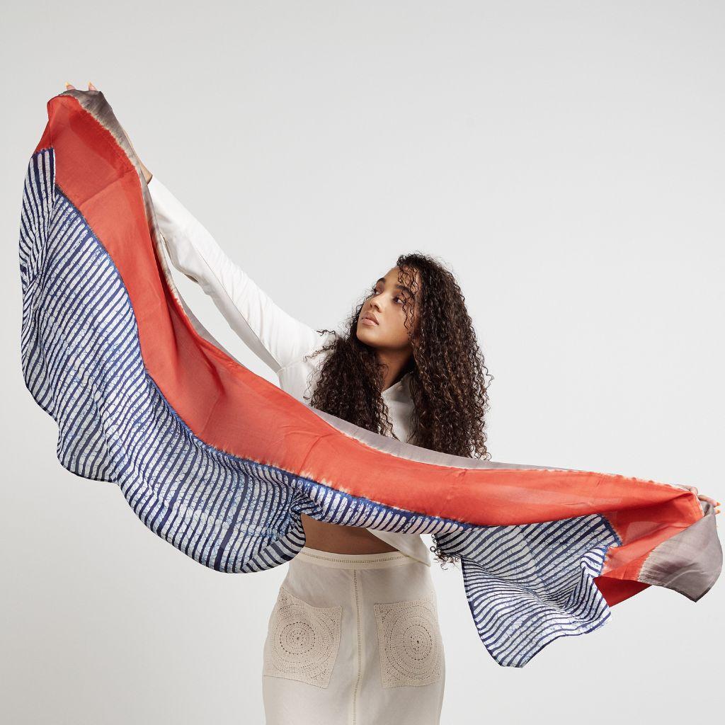A head turner for all the right reasons, Sangria is a stunning style statement piece that adds modern elegance and timeless quality as an accessory .The seams of this silk scarf are finished to give it a clean modern look. 

Made in pure mulberry