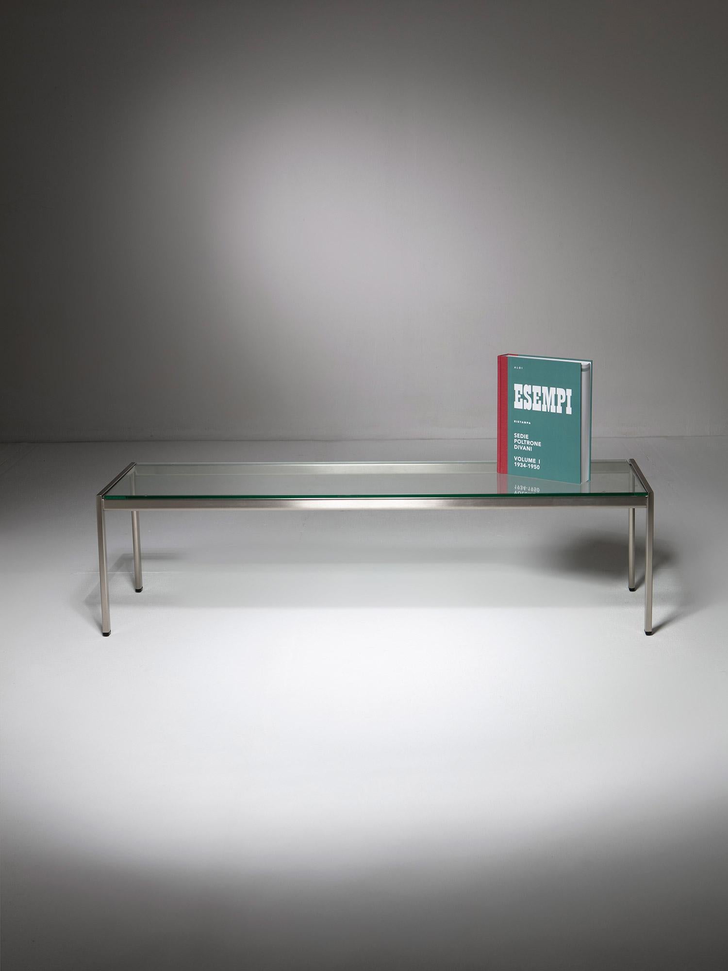 Table basse en acier et verre 