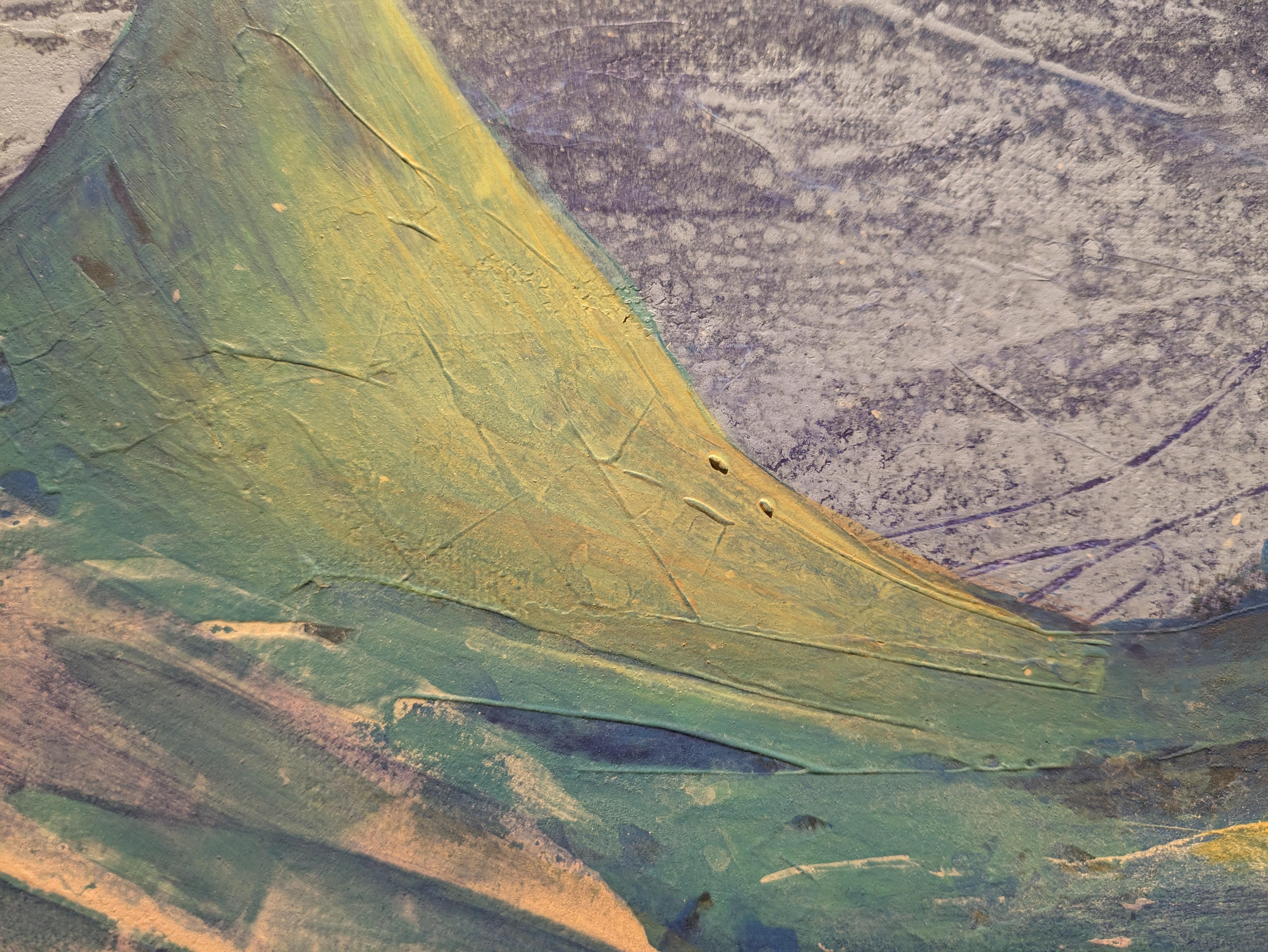 « Trois montagnes » Paysage futuriste. Huile sur toile. Horizontal - Gris Abstract Painting par Sanne Bleka
