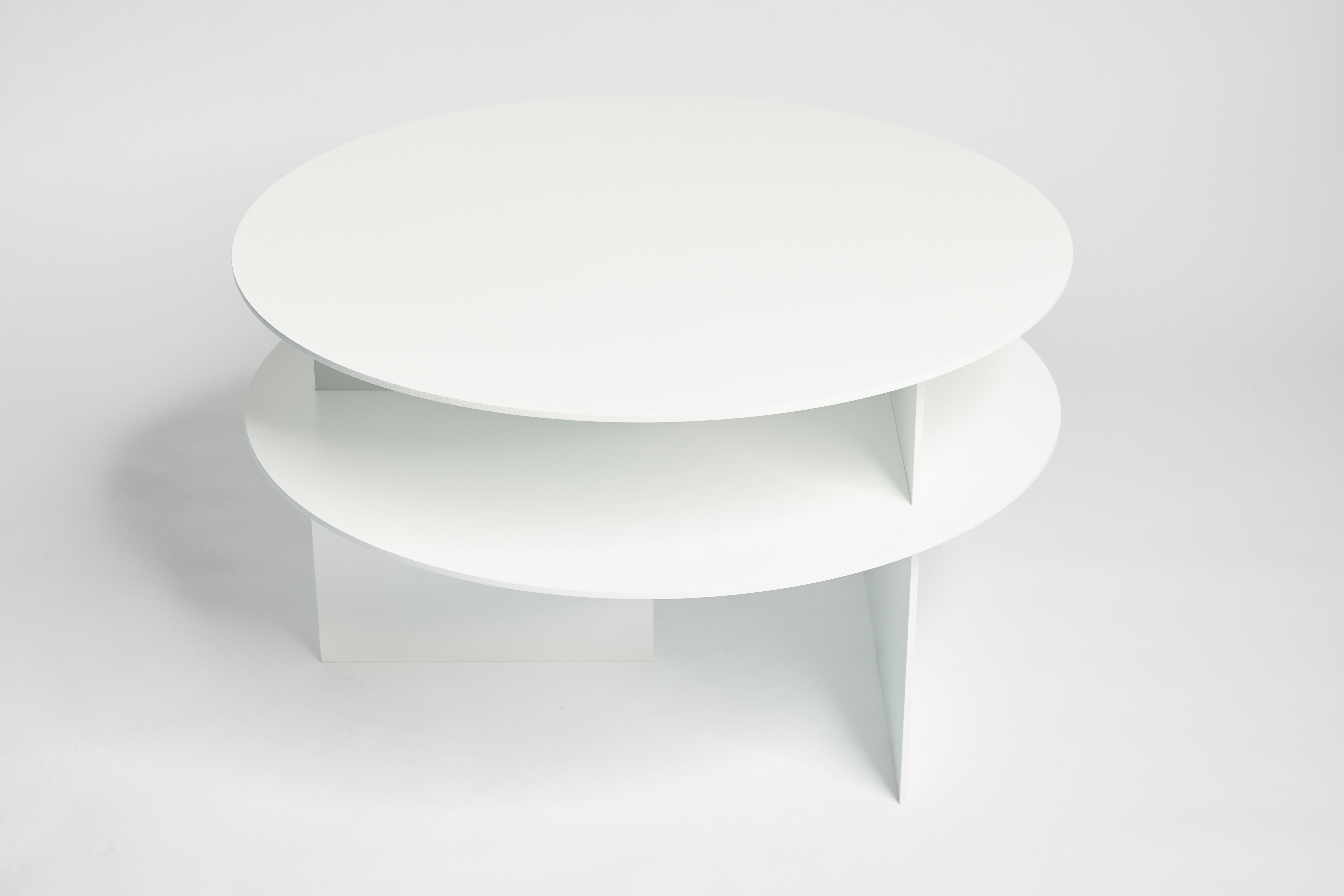 Sanora coffee table by Ben Barber Studio
Dimensions: Ø 76.2 x 45.72 cm
Materials: Aluminum powder coat

Custom sizing upon request.
Custom finishes upon request.

Two-teir table constructed from precision cut 1/4” aluminium. Powder-coated to