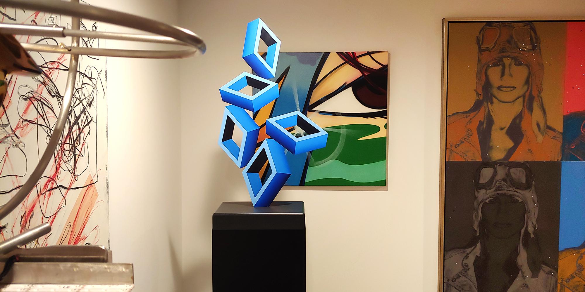 We are pleased to announce that we have just receive at the gallery this new Large aluminum sculpture by Sanseviero titled 