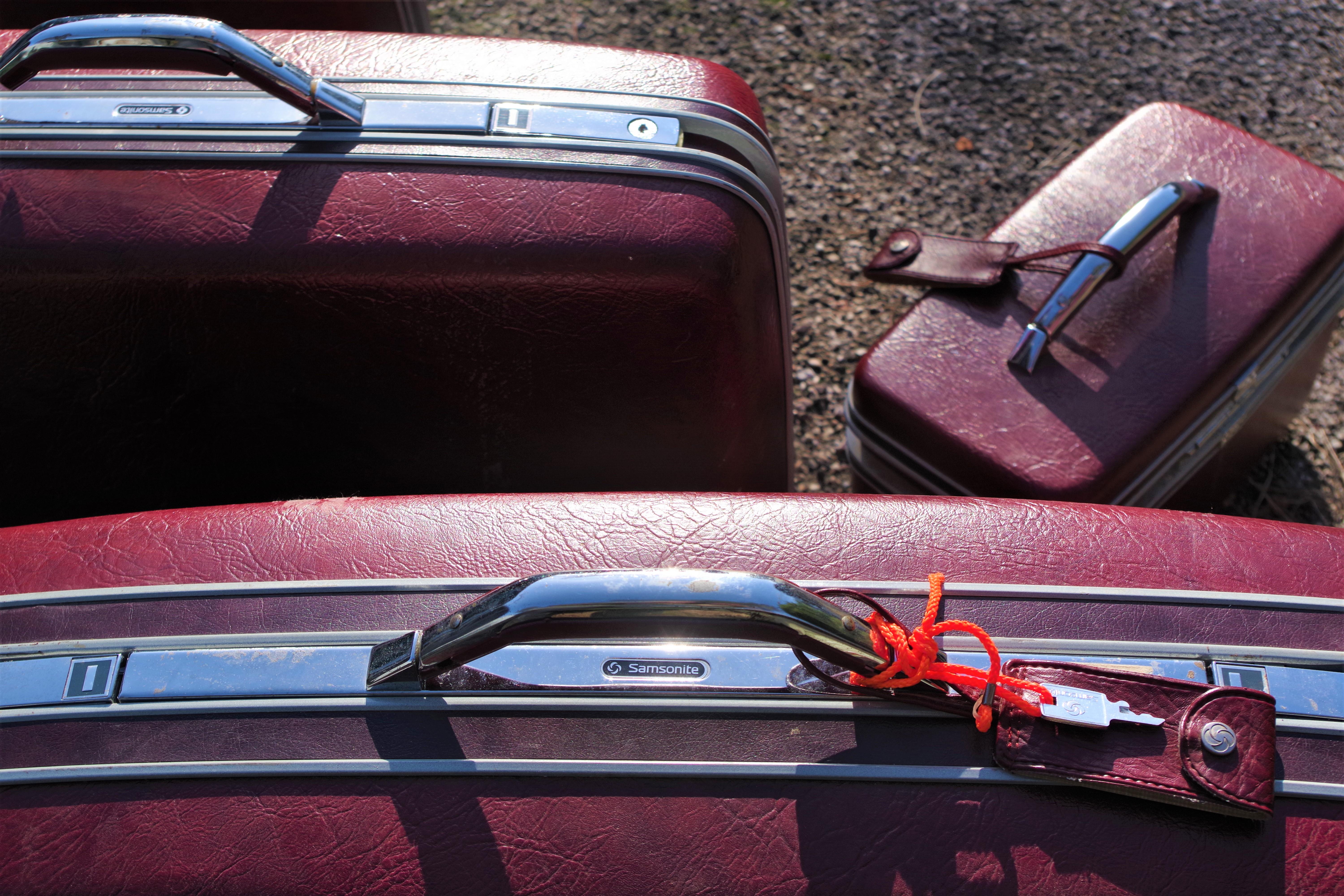 Sansonite 1970s Stiff Suitcases For Sale 12