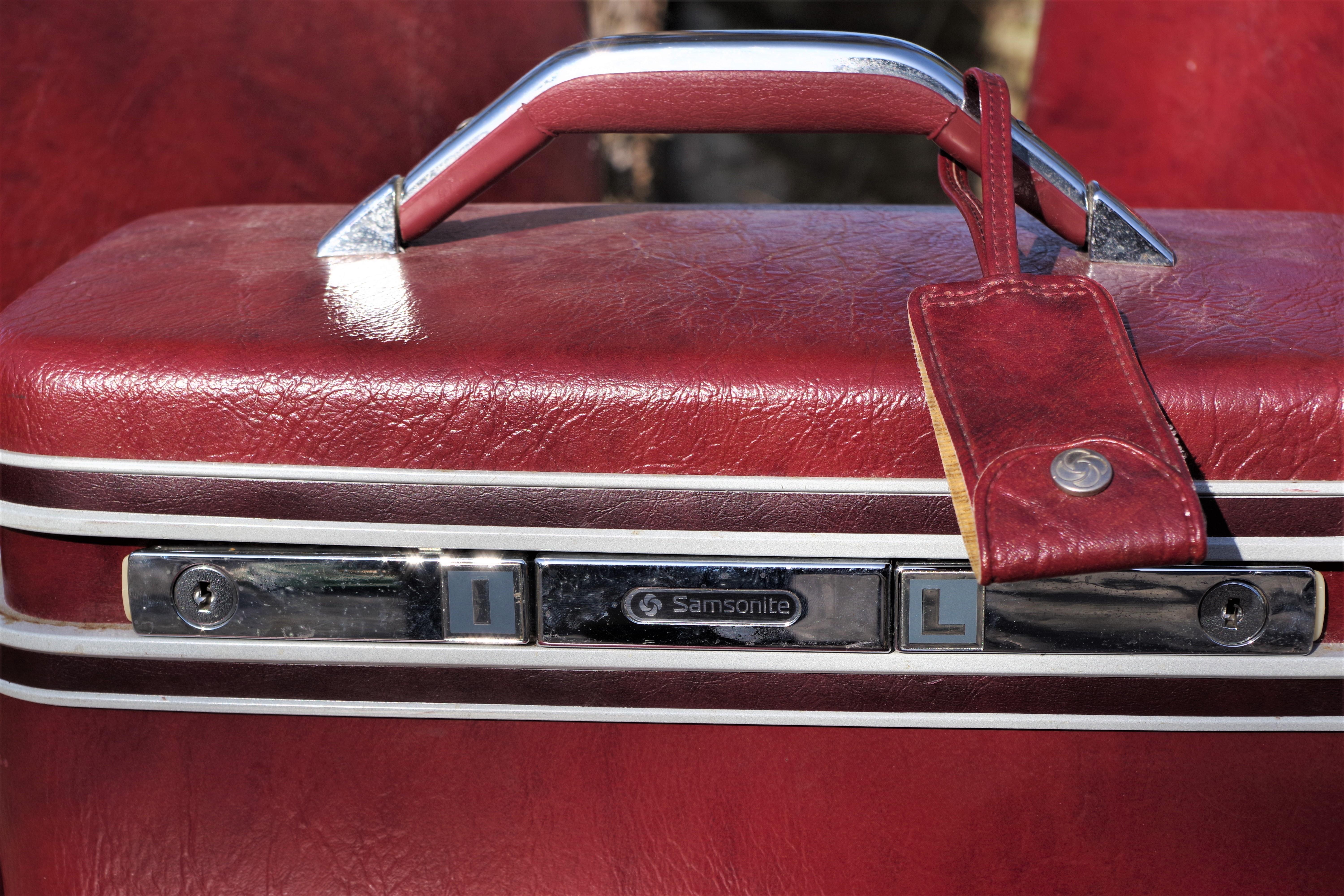 Sansonite 1970s Stiff Suitcases For Sale 14