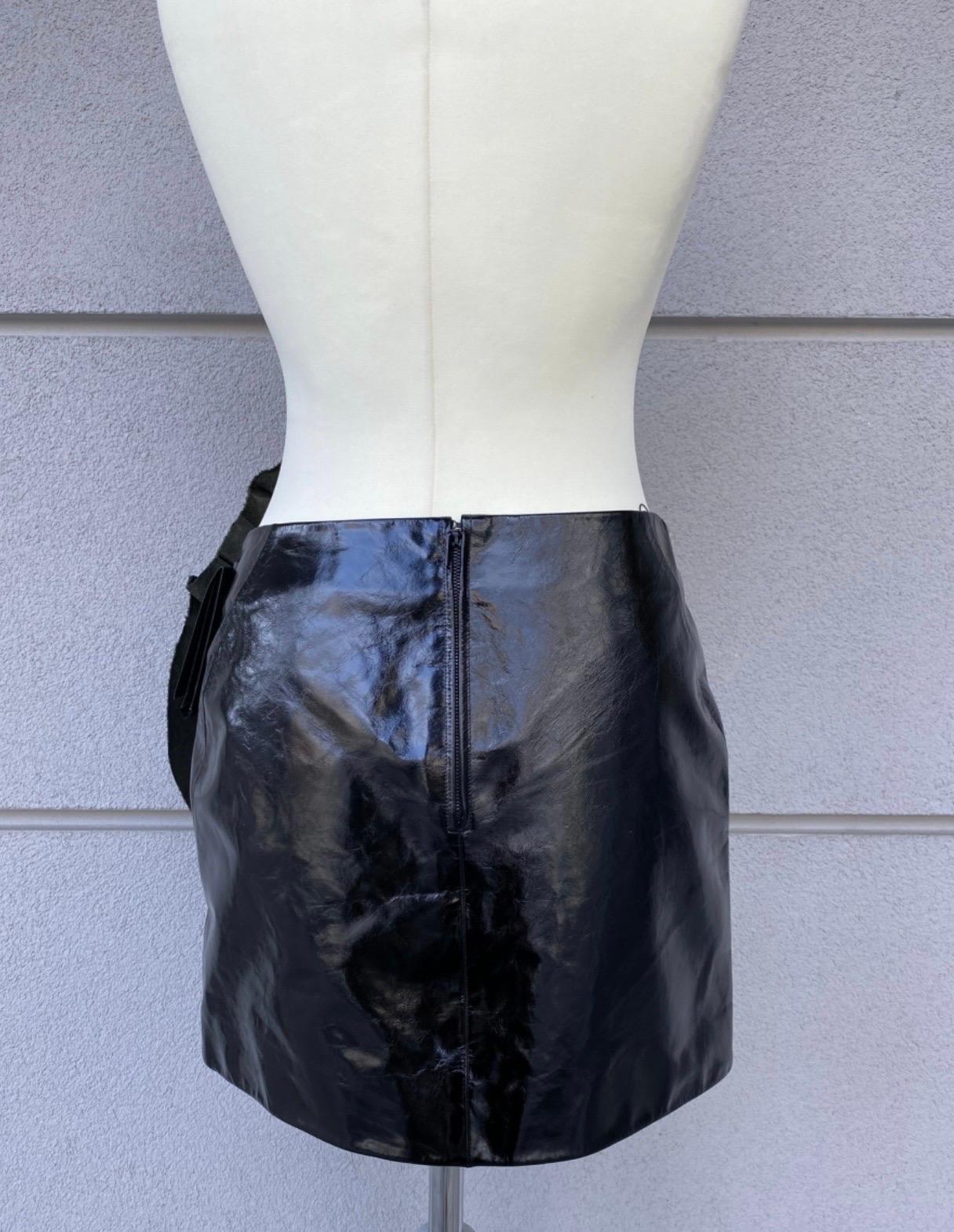 Sant Laurent Fall 2017 black calf skin Skirt In New Condition In Carnate, IT