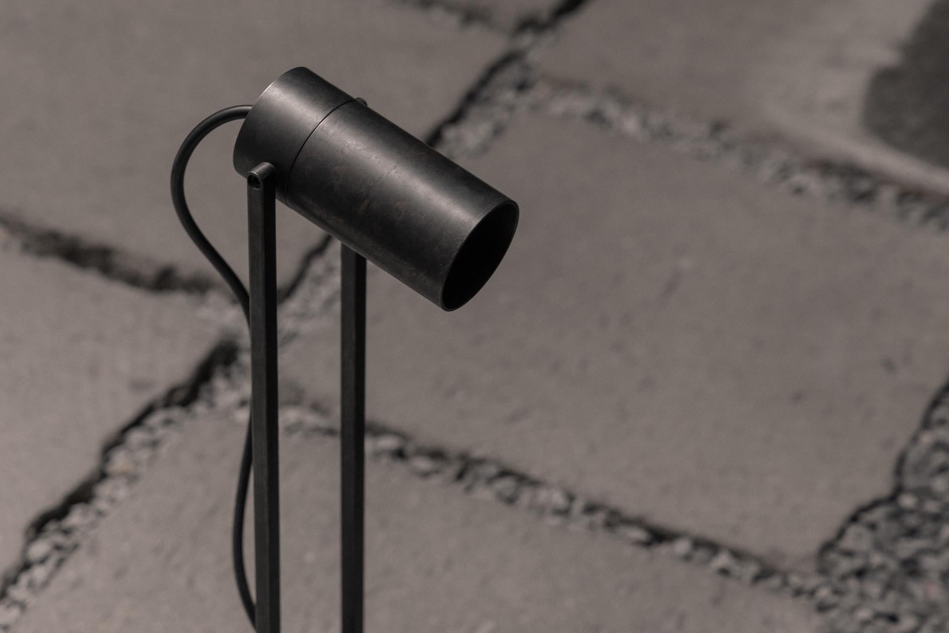 Mexicain Lampe à poser Santa 56 en laiton vieilli par Nuumbra en vente