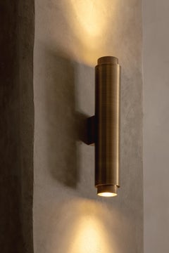 Santa 63 Wall Sconce in Aged Brass by Nuumbra