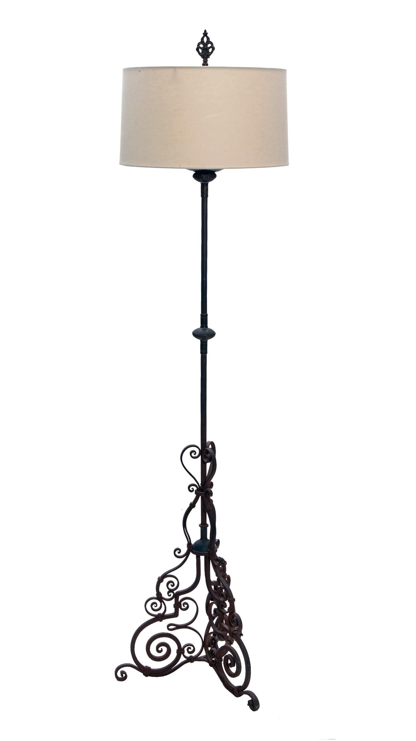 Santa Barbara Mission Wrought Iron Floor Lamp In Good Condition For Sale In Malibu, CA