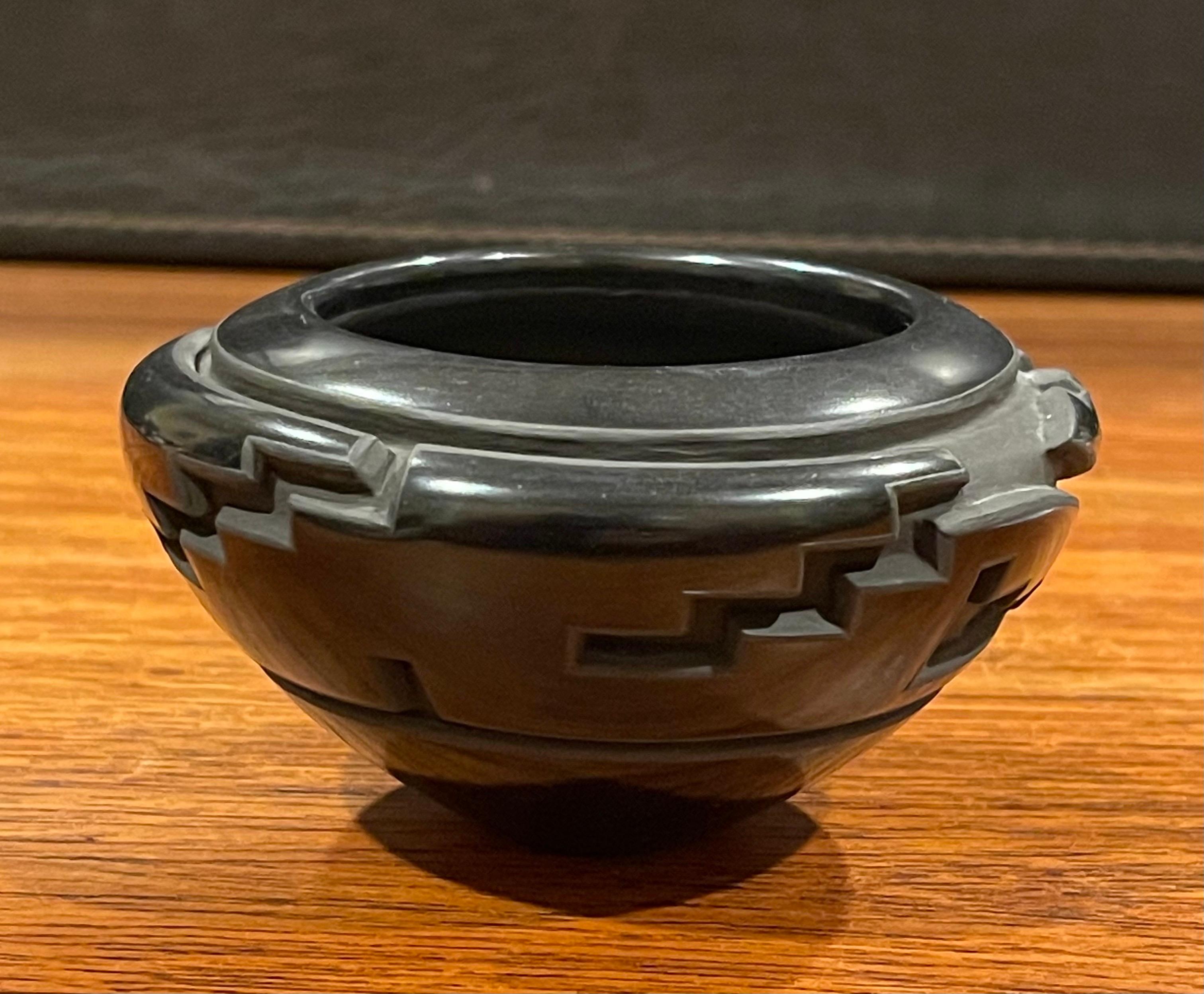 American Santa Clara Pueblo Geometric Blackware Vase by Orville & Effie Garcia For Sale