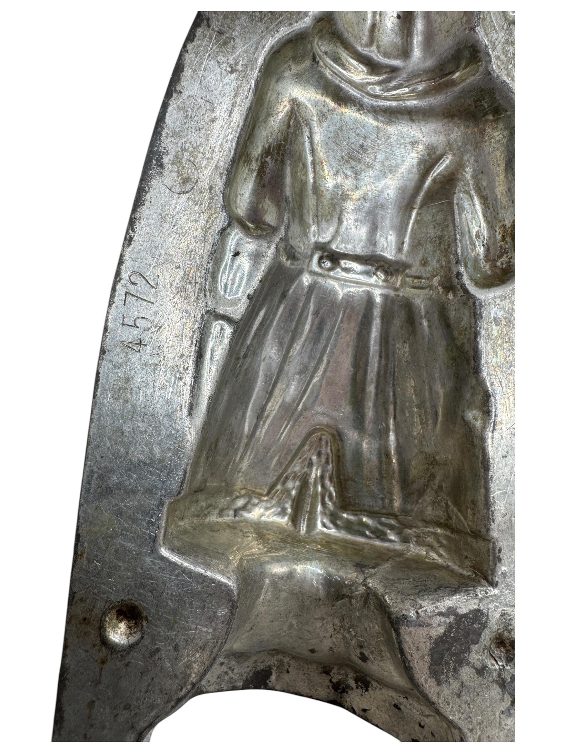 Santa Claus Belsnickle Chocolate Mold Antique 1910s, German Walter, Berlin For Sale 4