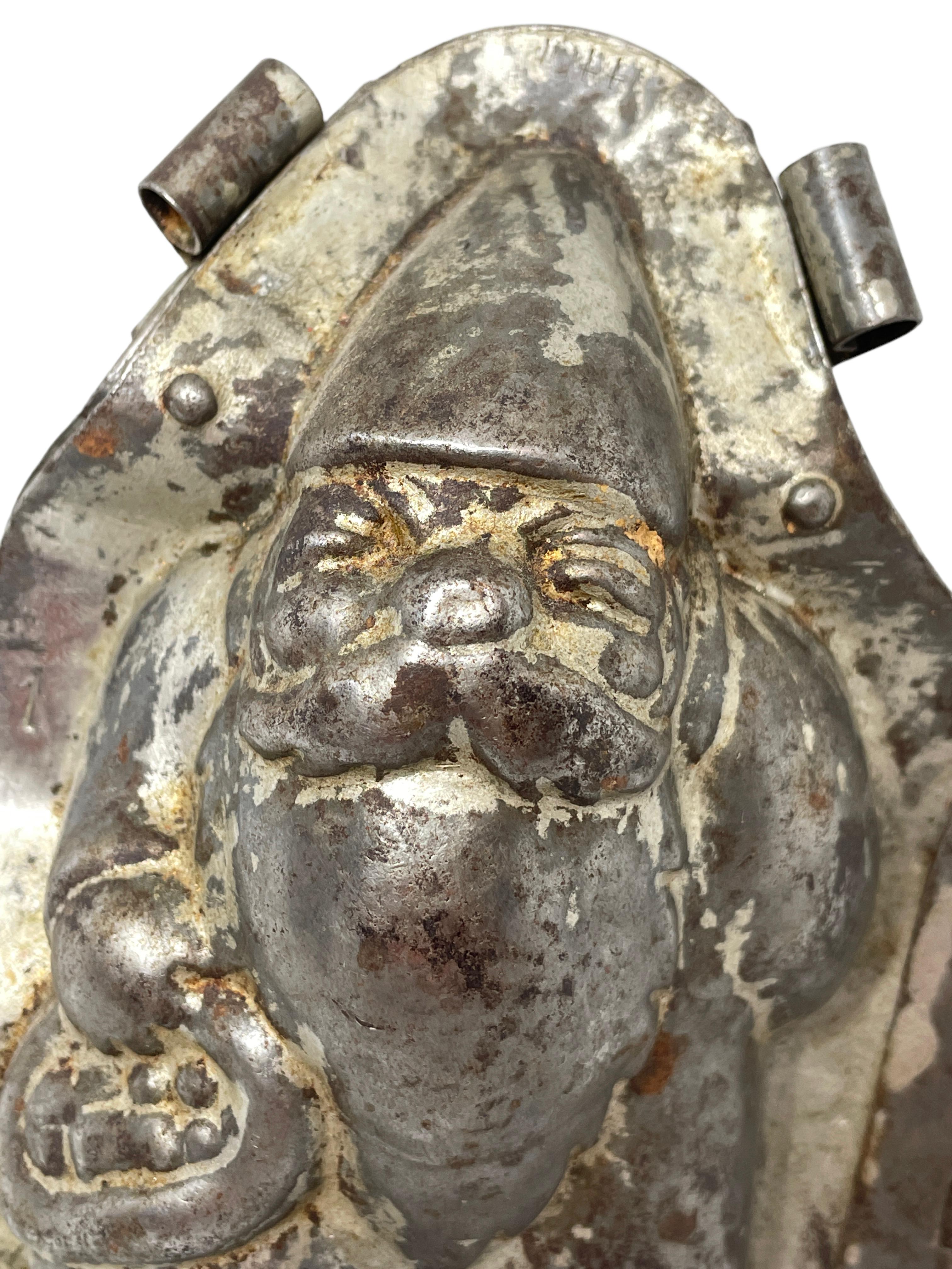 Santa Claus Belsnickel Chocolate Mold Antique German Christmas, 1930s In Good Condition For Sale In Nuernberg, DE