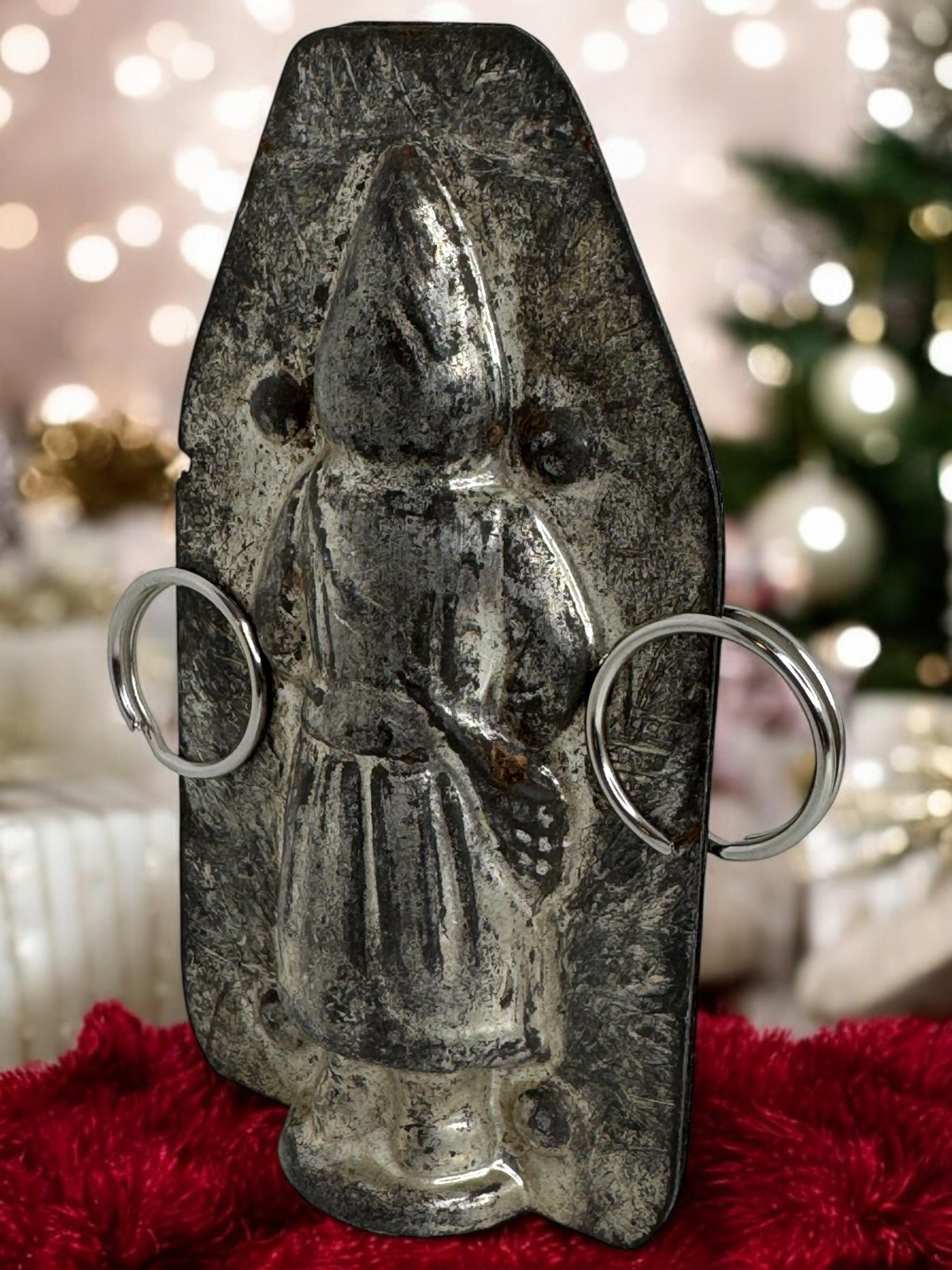 Santa Claus Belsnickle Miniature Chocolate Mold Antique 1900s, German For Sale 4
