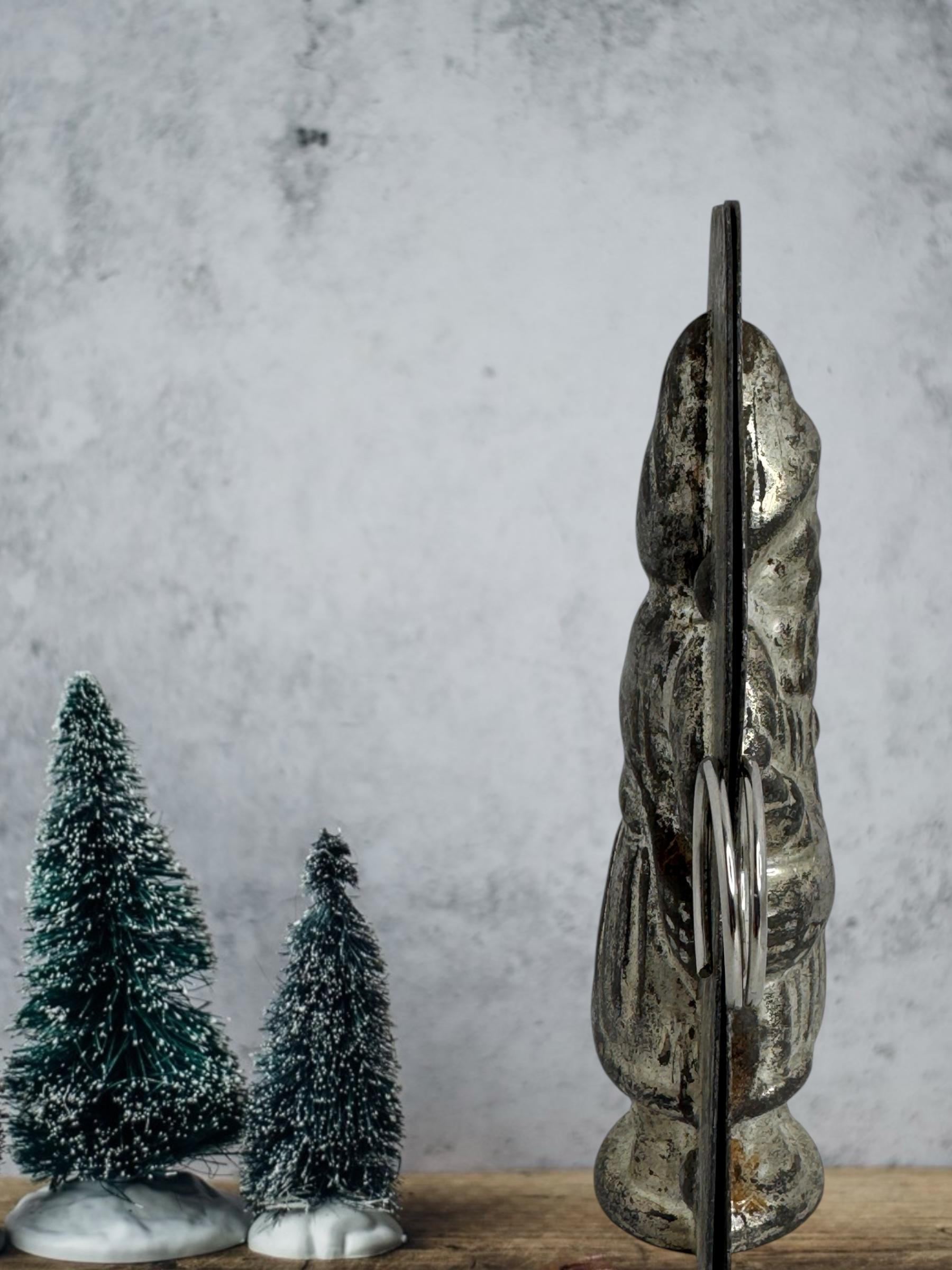 Santa Claus Belsnickle Miniature Chocolate Mold Antique 1900s, German For Sale 5