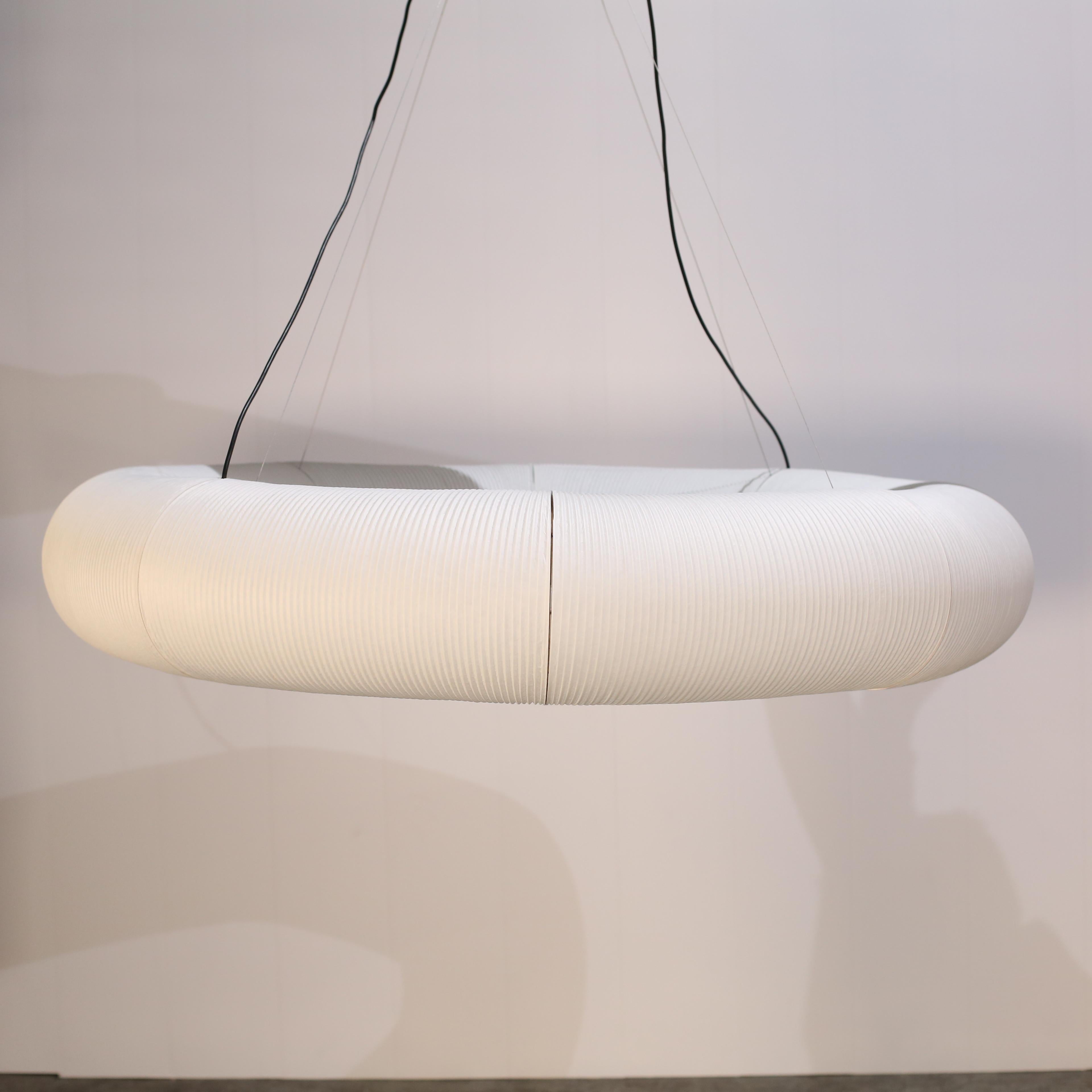 XXI secolo e contemporaneo Santa & Cole Tekio Circular P8 - Luce a sospensione di Anthony Dickens in vendita
